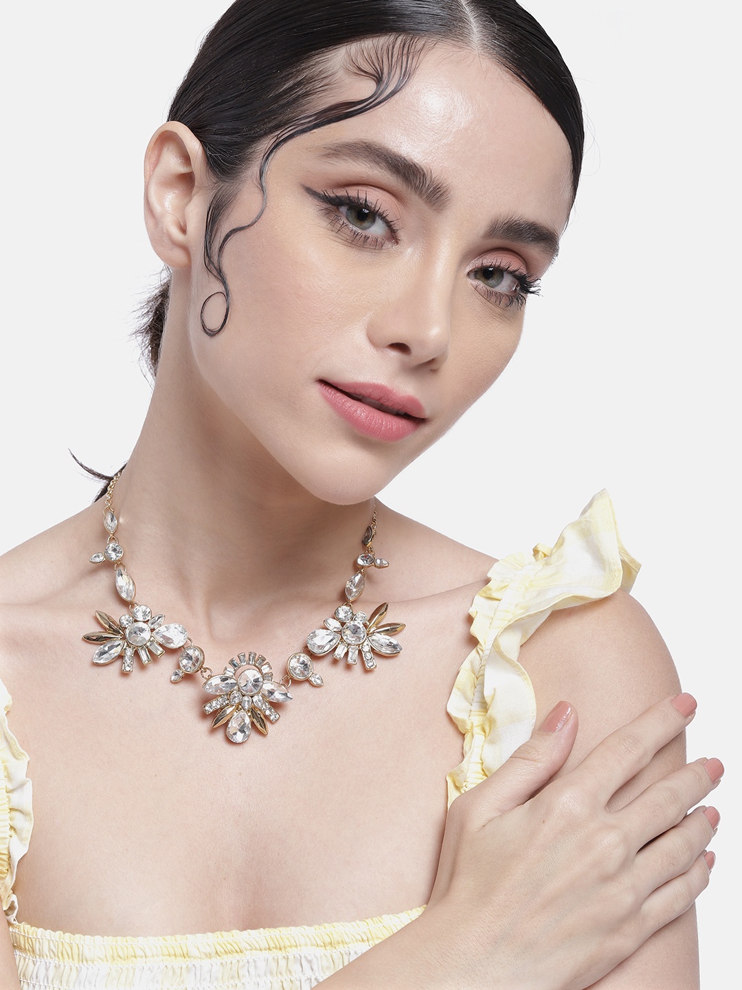 

DressBerry Gold-Plated Statement Floral Shaped Heavy Necklace