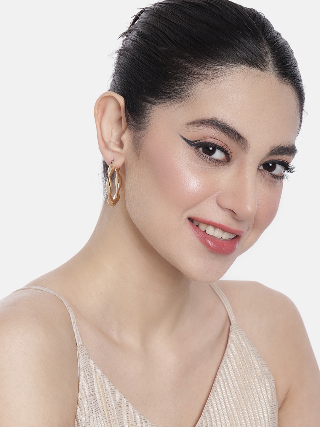 

DressBerry Gold-Toned Circular Hoop Earrings