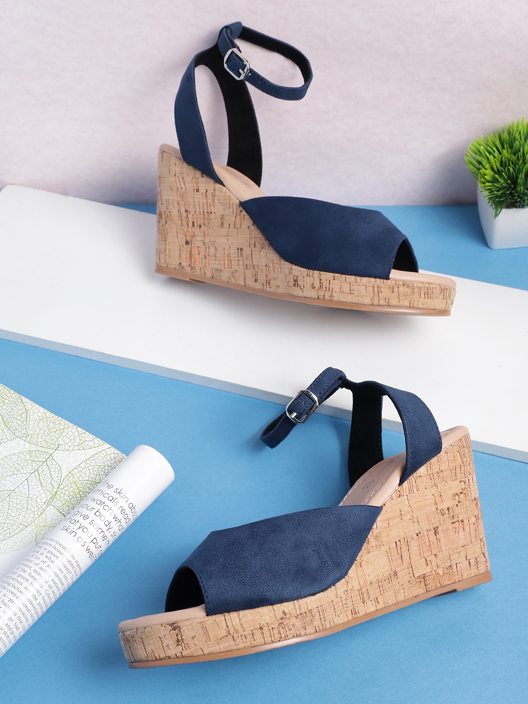 

Mast & Harbour Mid-Top Wedges, Navy blue