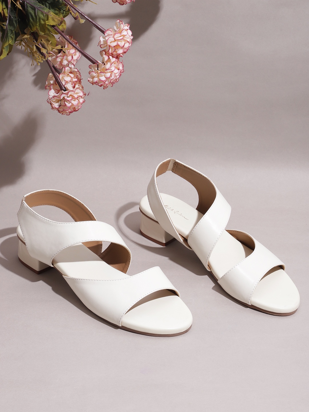 

Mast & Harbour Open Toe Block Heel, Off white