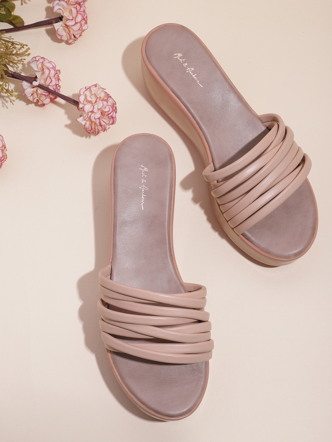 

Mast & Harbour Open Toe Wedge Heel, Peach