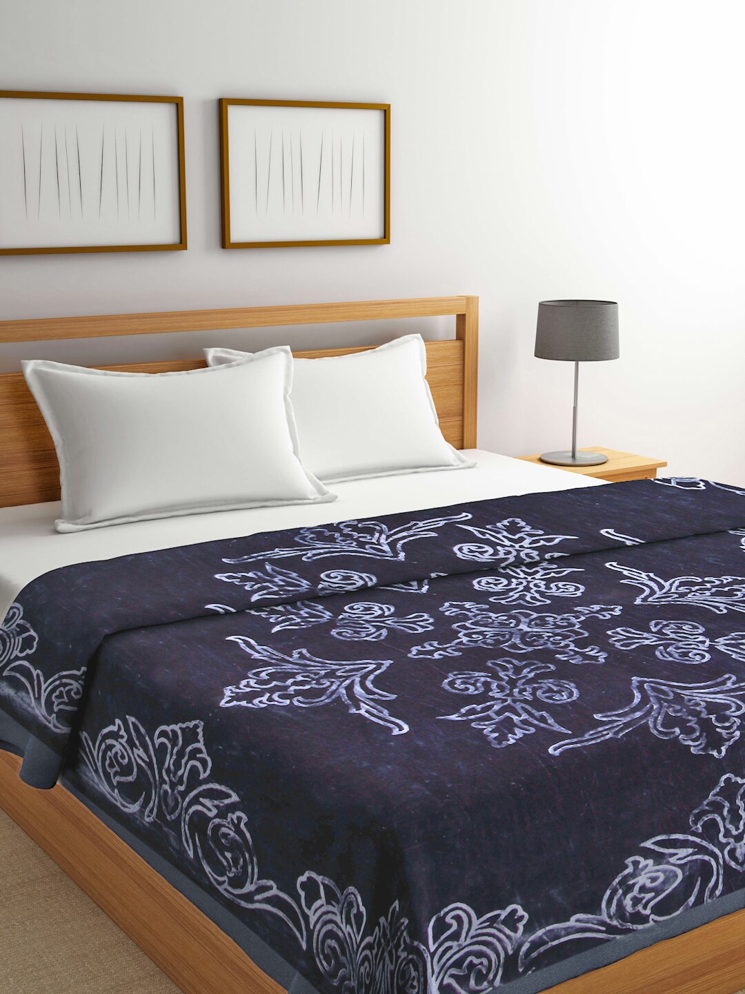 

Arrabi Violet Floral Printed 950 GSM Mild Winter Double Bed Blanket