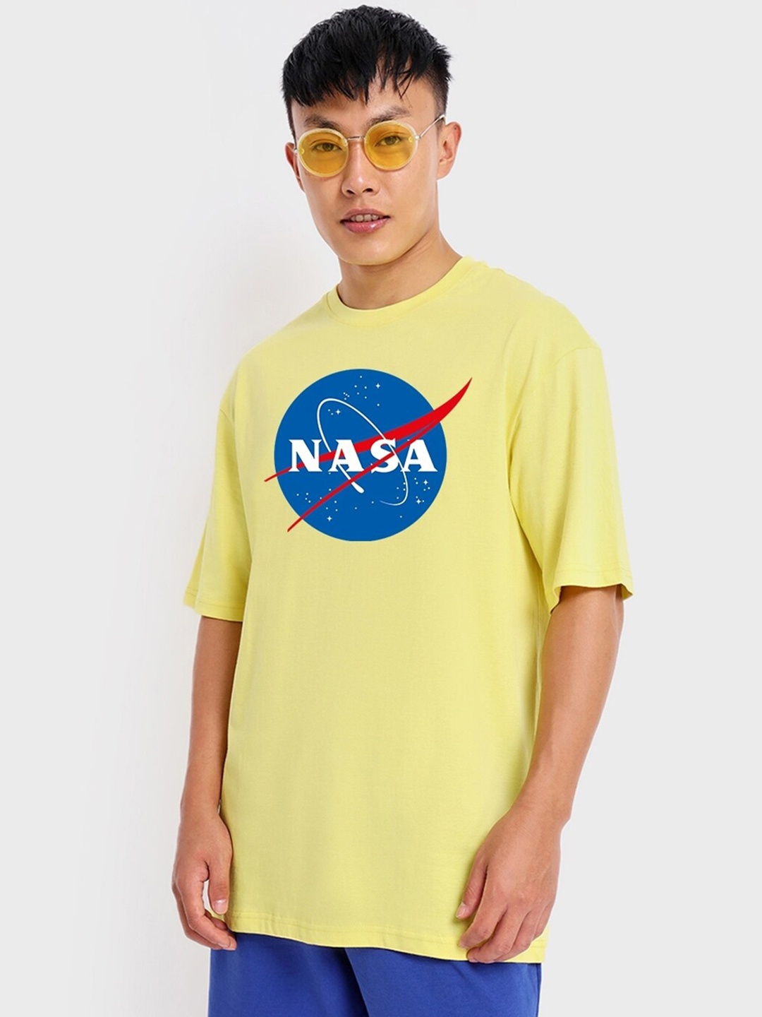

Bewakoof Men Typography Printed Loose Cotton T-shirt, Yellow