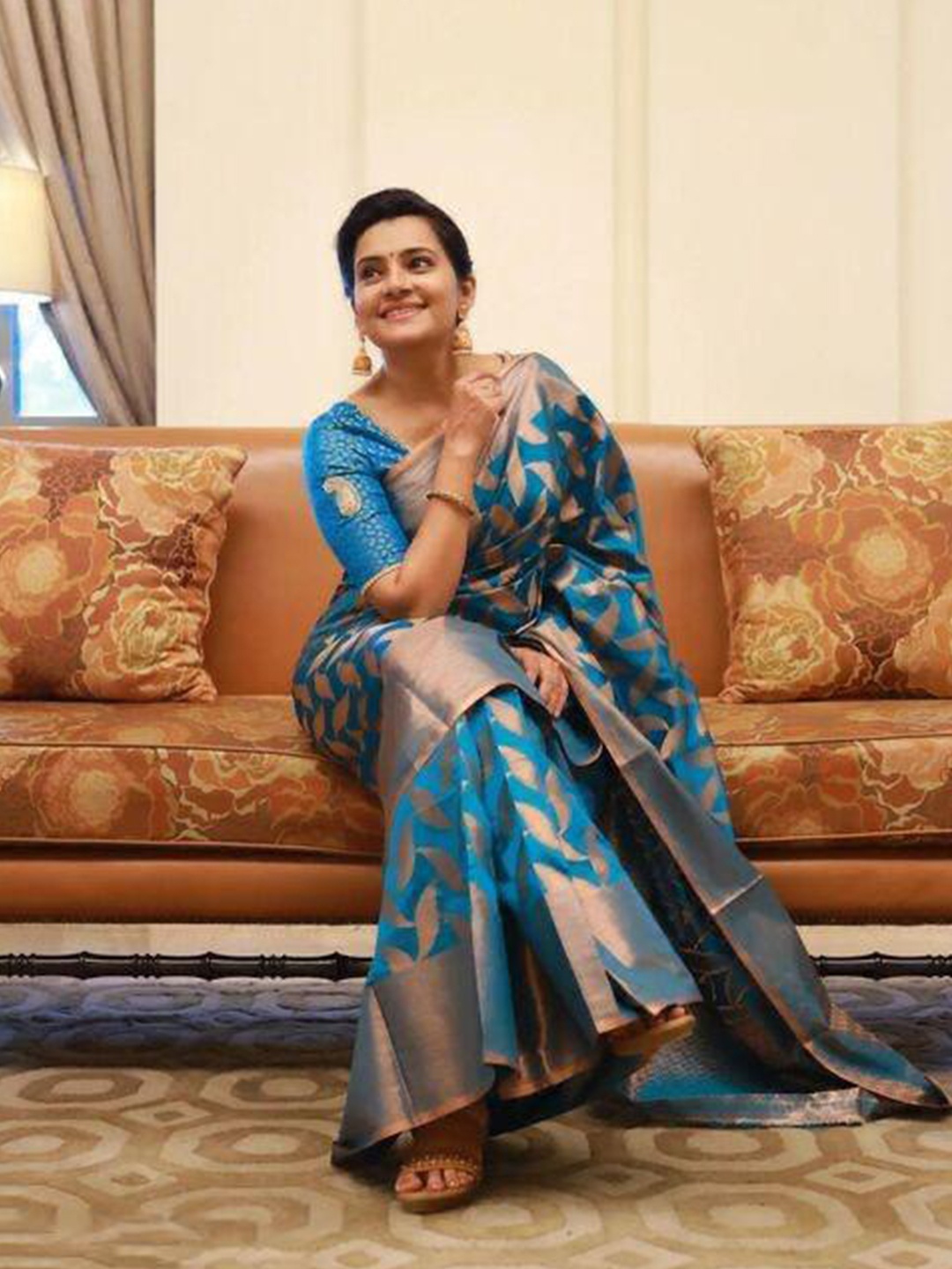 

Wuxi Zari Pure Silk Banarasi Saree, Blue