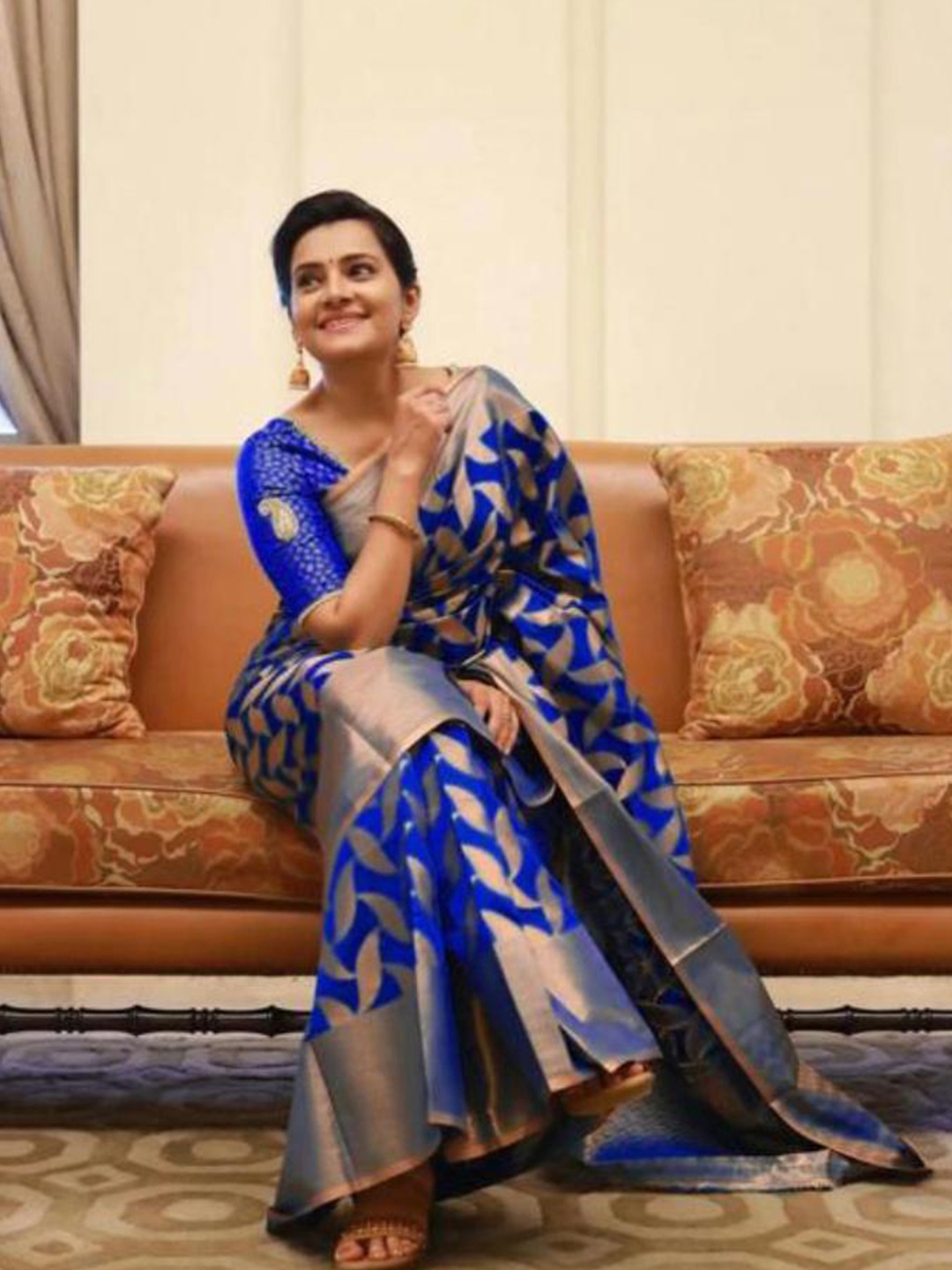 

Wuxi Zari Pure Silk Banarasi Saree, Blue
