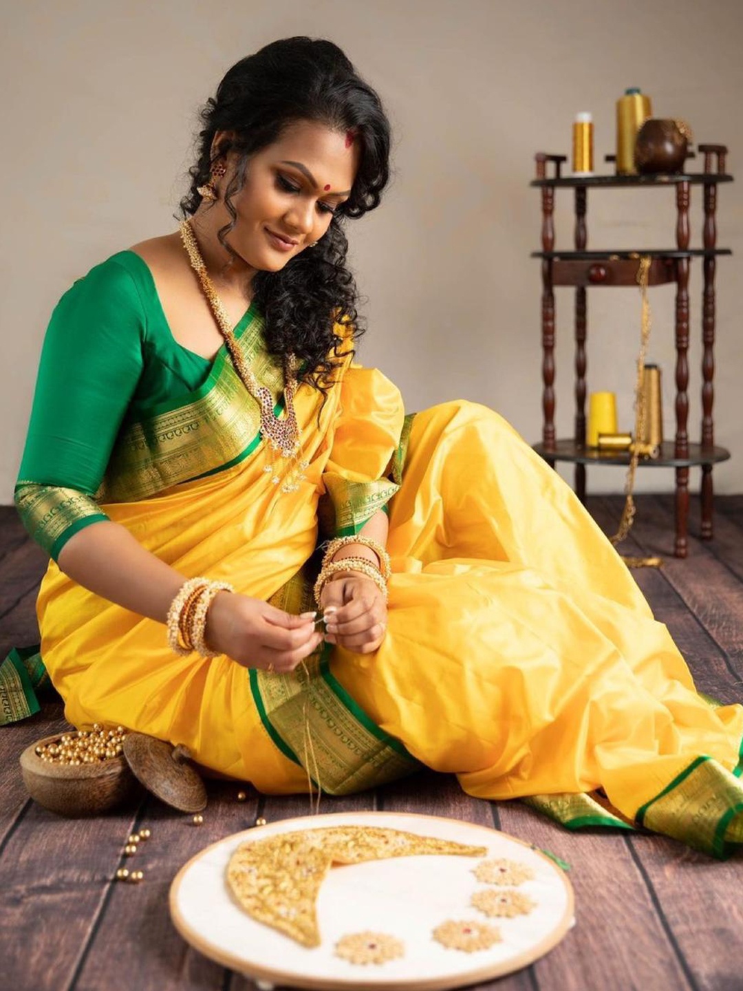 

Wuxi Zari Pure Silk Banarasi Saree, Yellow