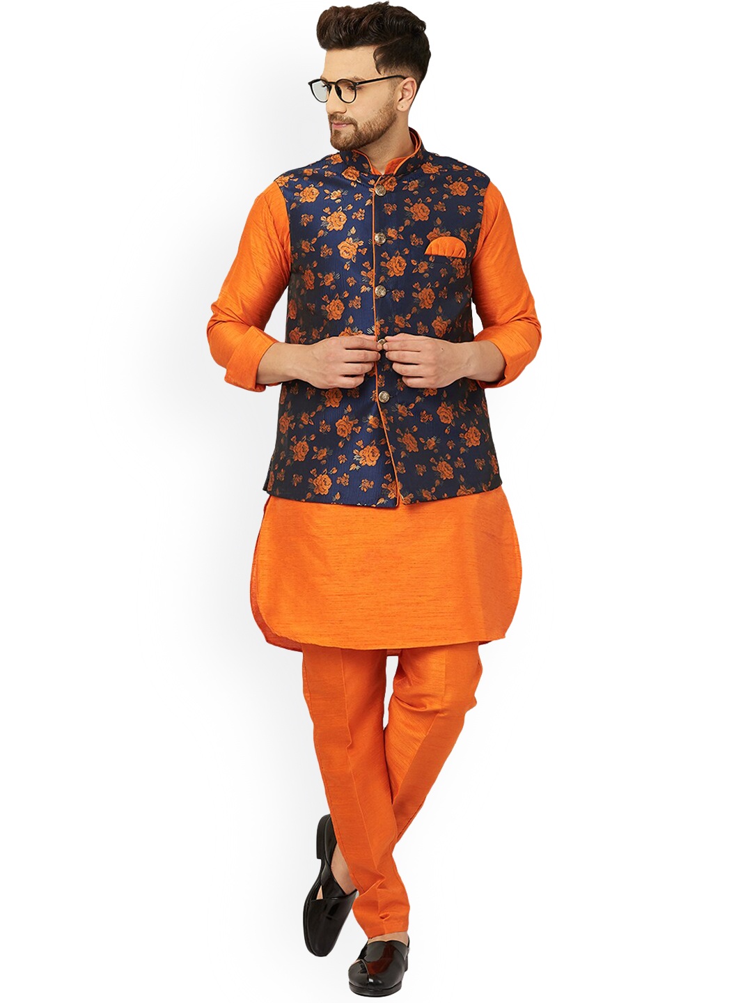 

Armaan Ethnic Men Kurta With Churidar, Orange