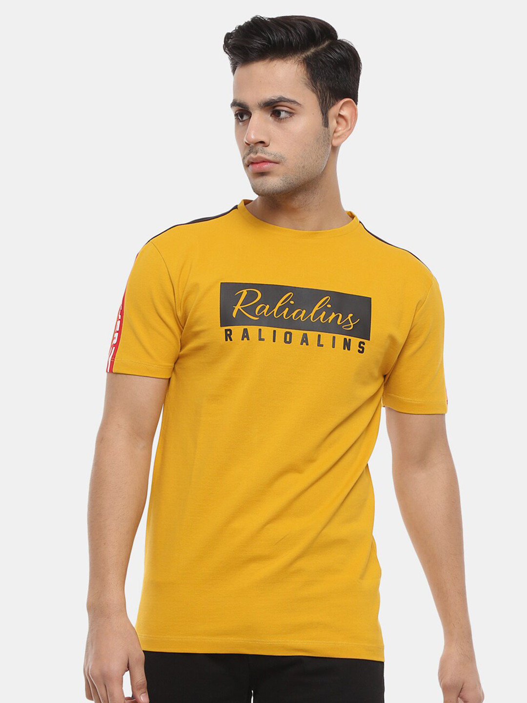 

V-Mart Men Typography Printed Slim Fit T-shirt, Yellow