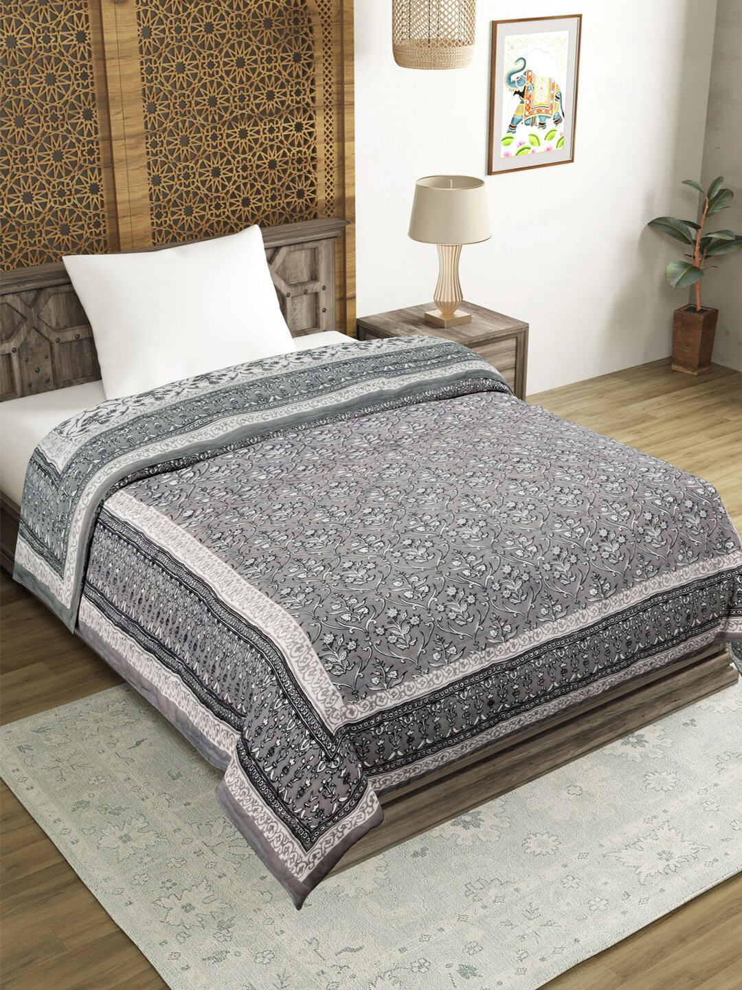 

BLOCKS OF INDIA White & Grey Ethnic Motifs 350 GSM Reversible Pure Cotton Single Bed Quilt