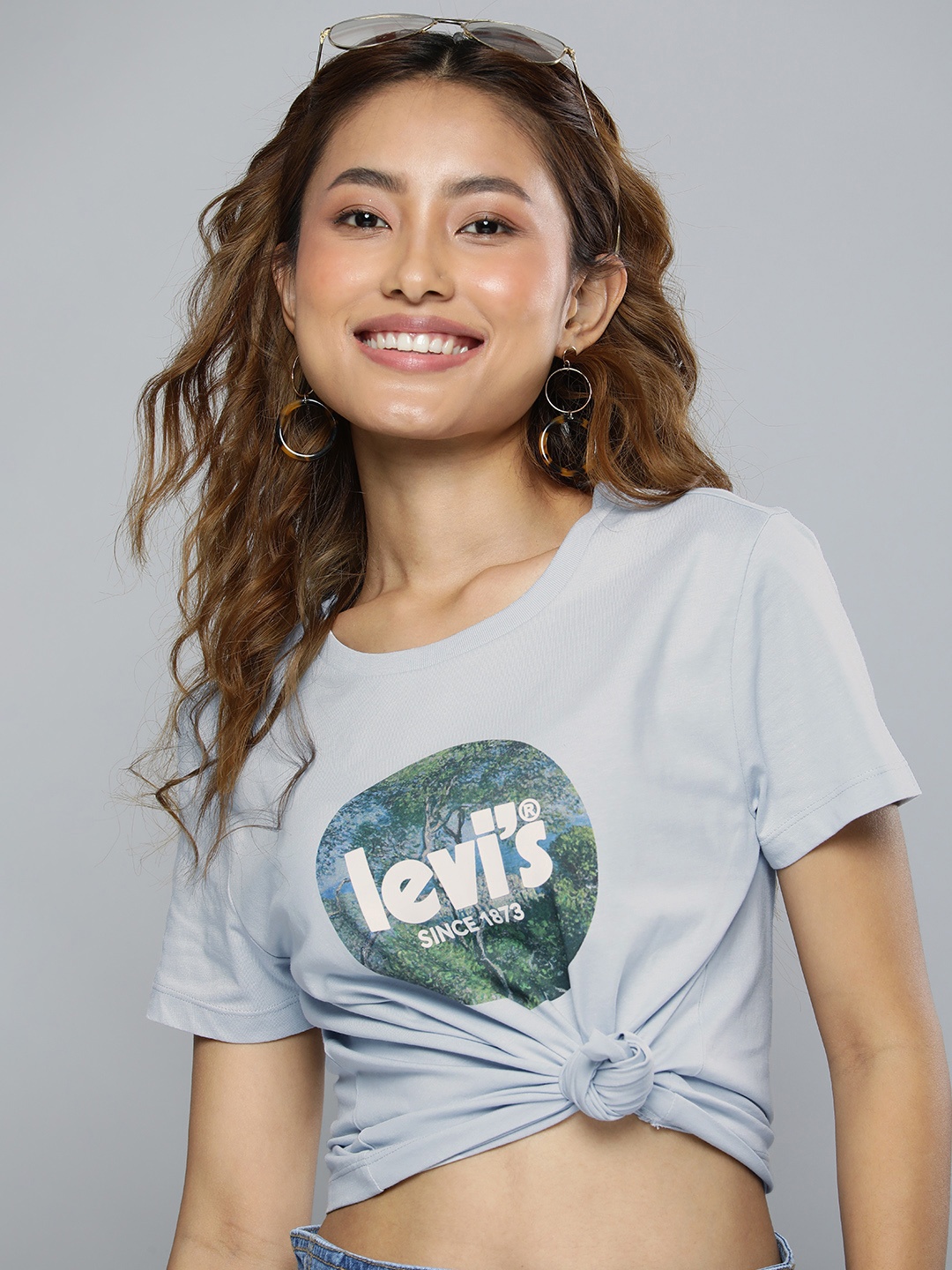 

Levis Women Pure Cotton Graphic Brand Logo Printed T-shirt, Blue