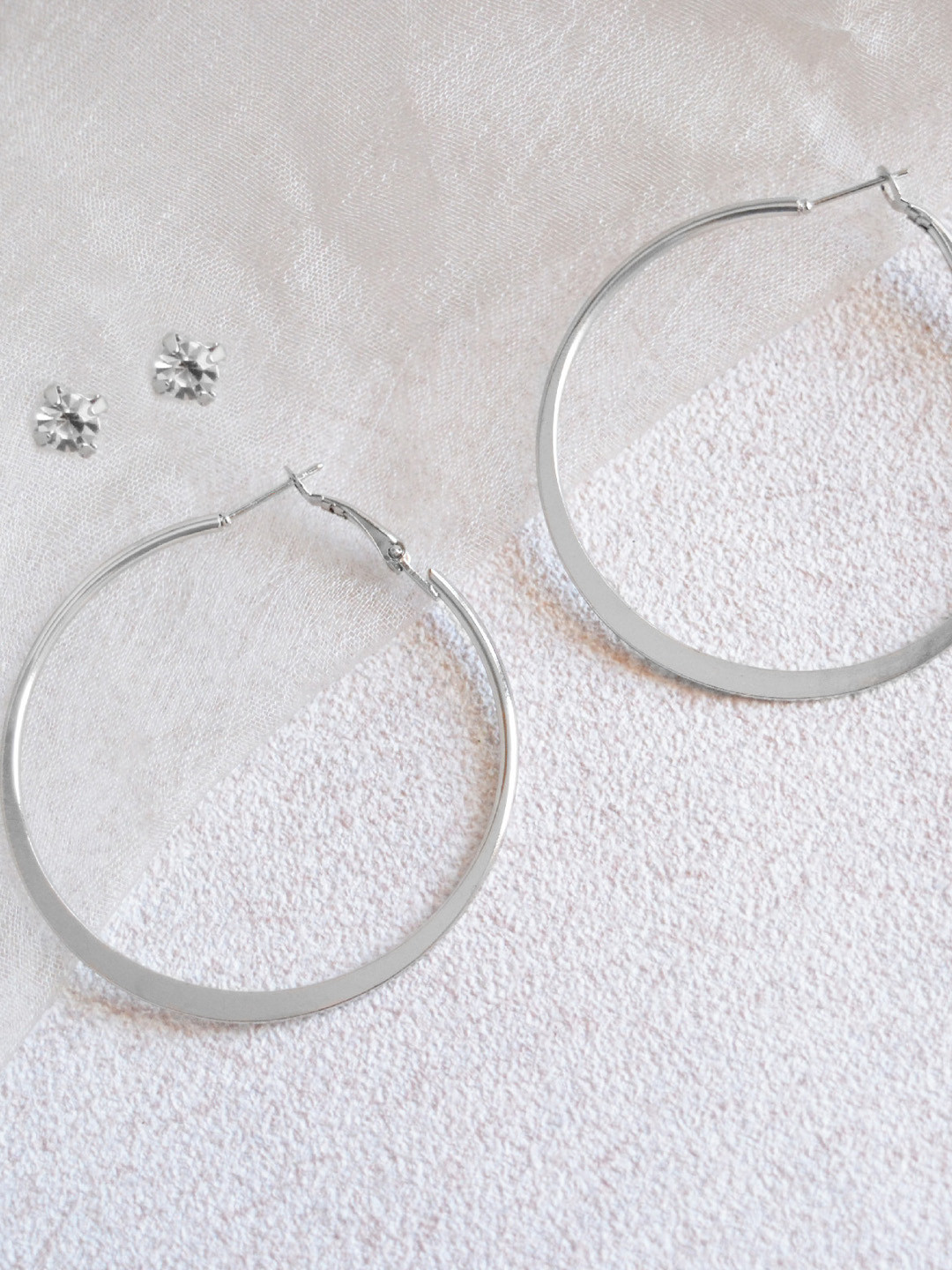 

JOKER & WITCH Contemporary Hoop Earrings, White