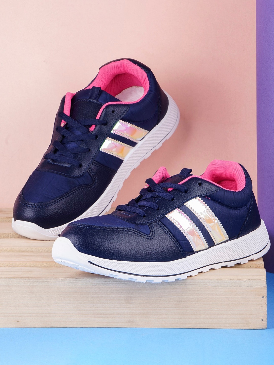 

Try Me Women Colourblocked Lightweight Sneakers, Navy blue
