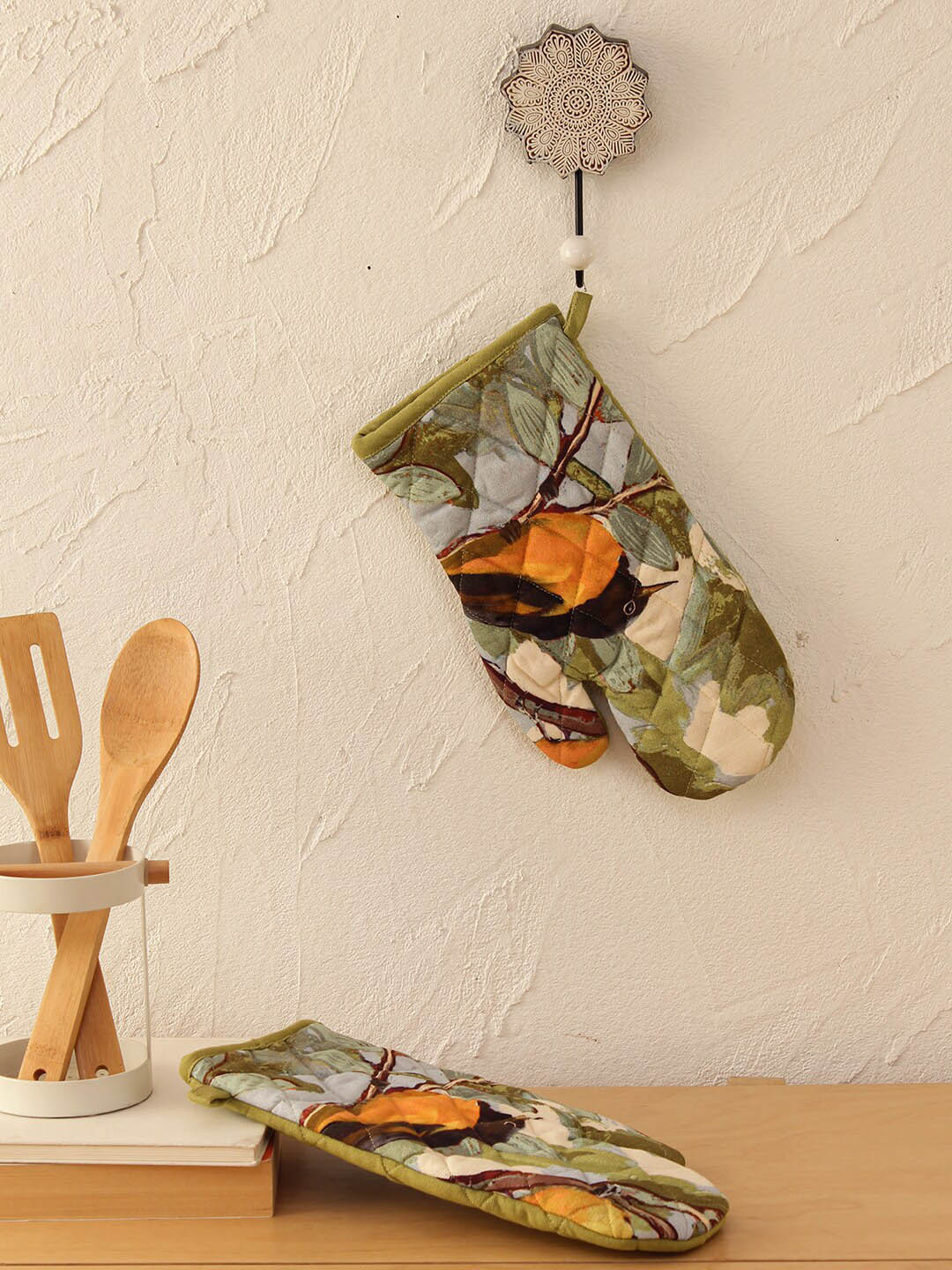 

House This The Native Oriole Set Of 2 Green & Mustard Yellow Printed Kitchen Gloves