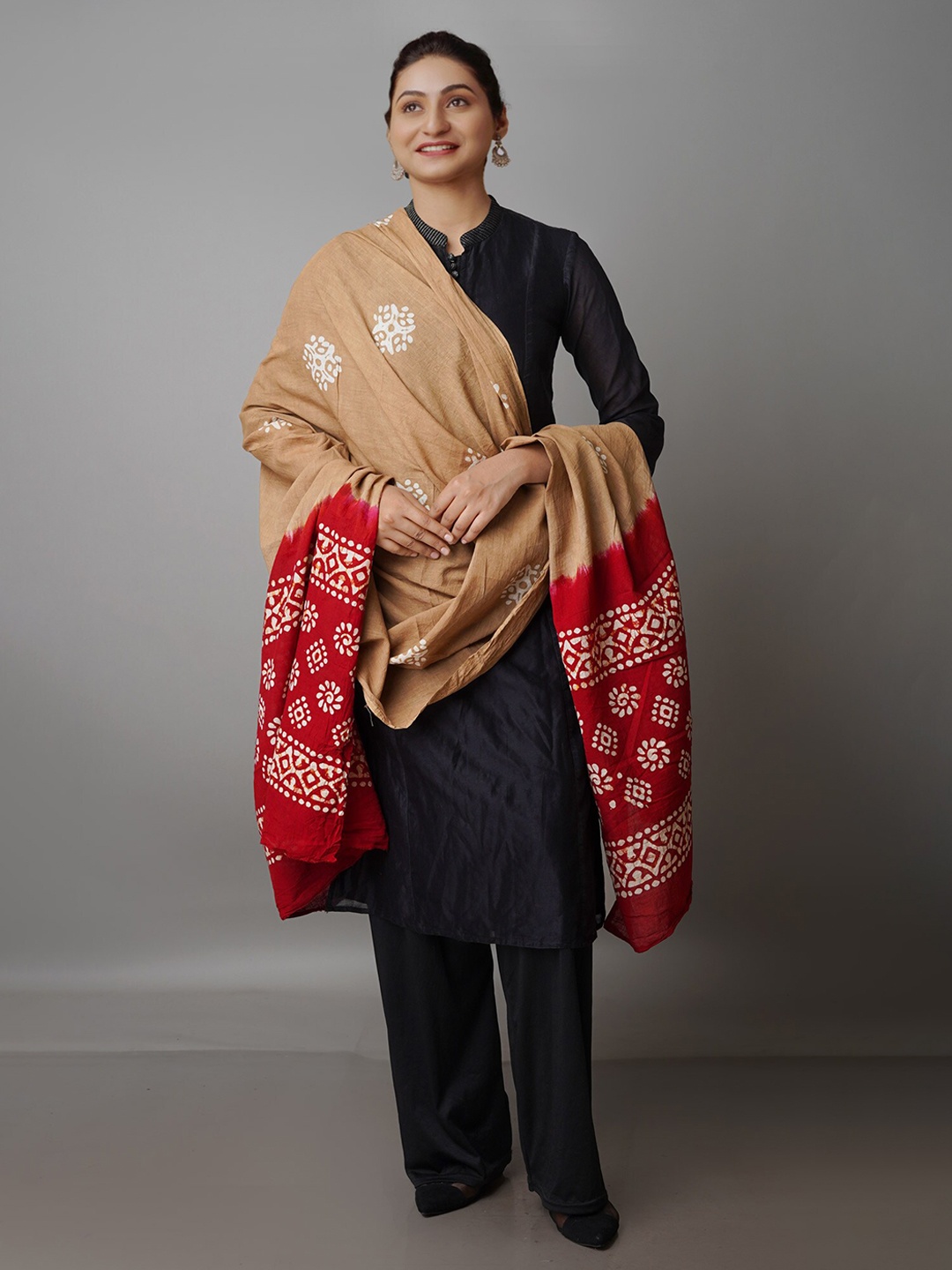 

Unnati Silks Ethnic Motifs Printed Pure Cotton Batik Dupatta, Brown