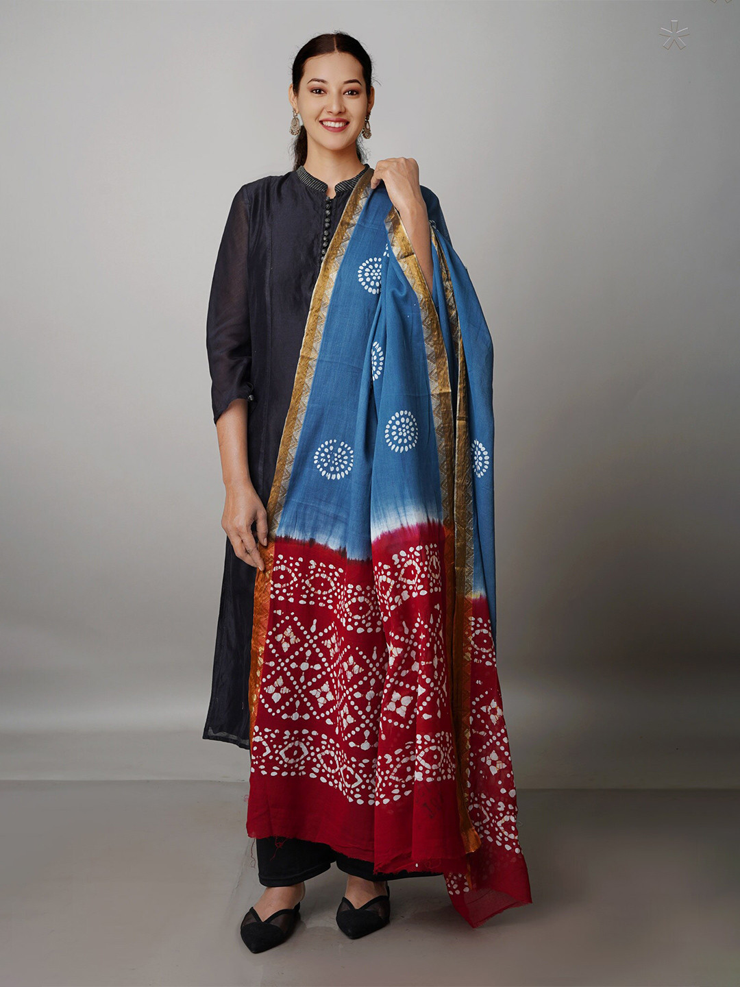 

Unnati Silks Ethnic Motifs Printed Pure Cotton Batik Dupatta, Grey