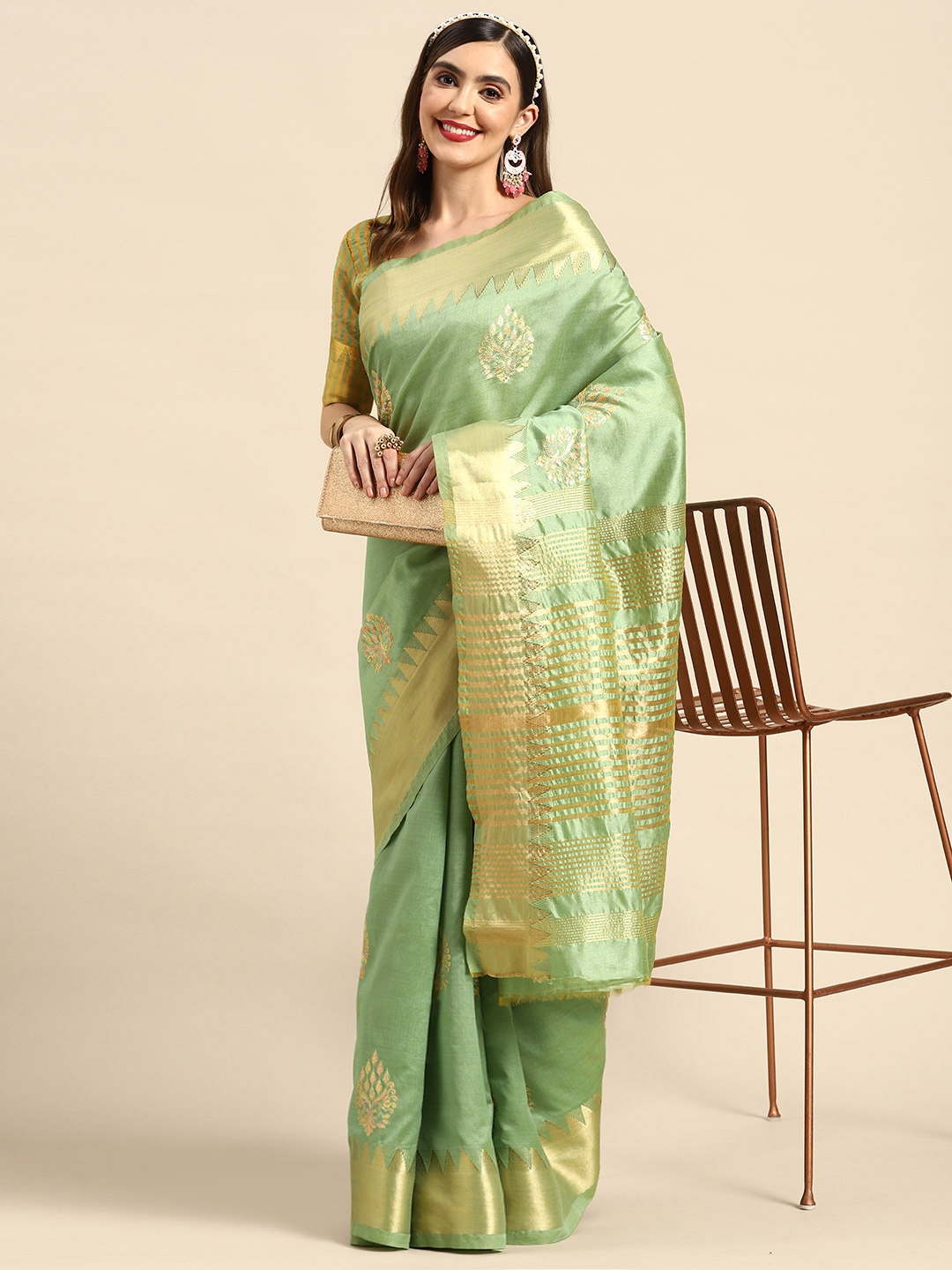 

RAJGRANTH Lime Green & Gold-Toned Ethnic Motifs Sequinned Chanderi Saree