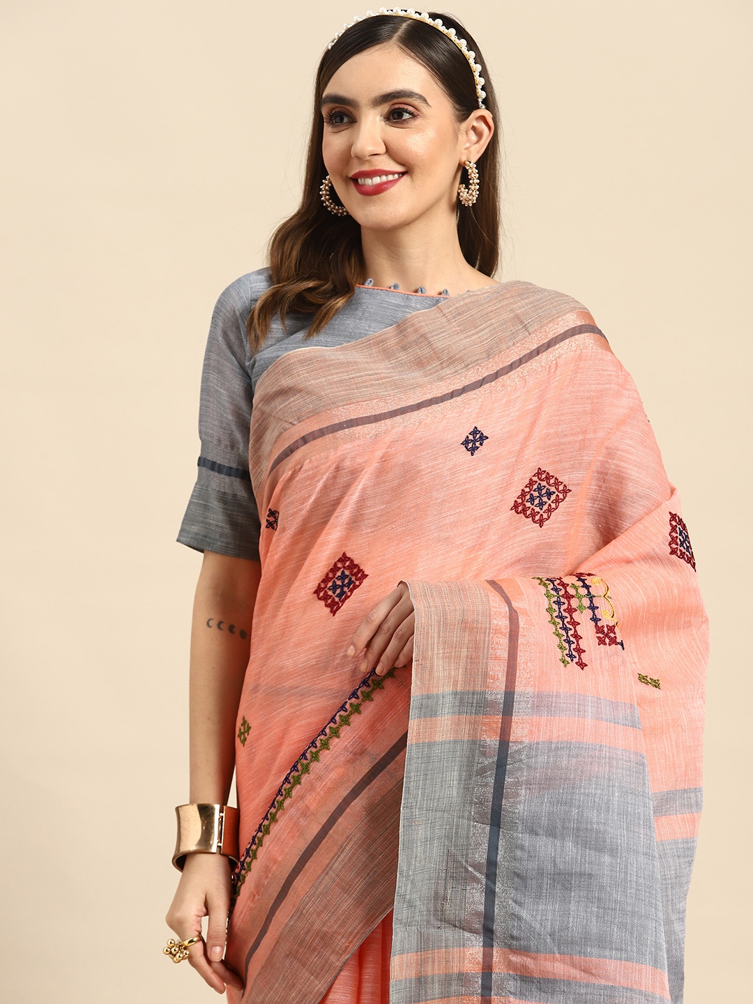 

RAJGRANTH Peach-Coloured Ethnic Motifs Embroidered Linen Blend Chanderi Saree