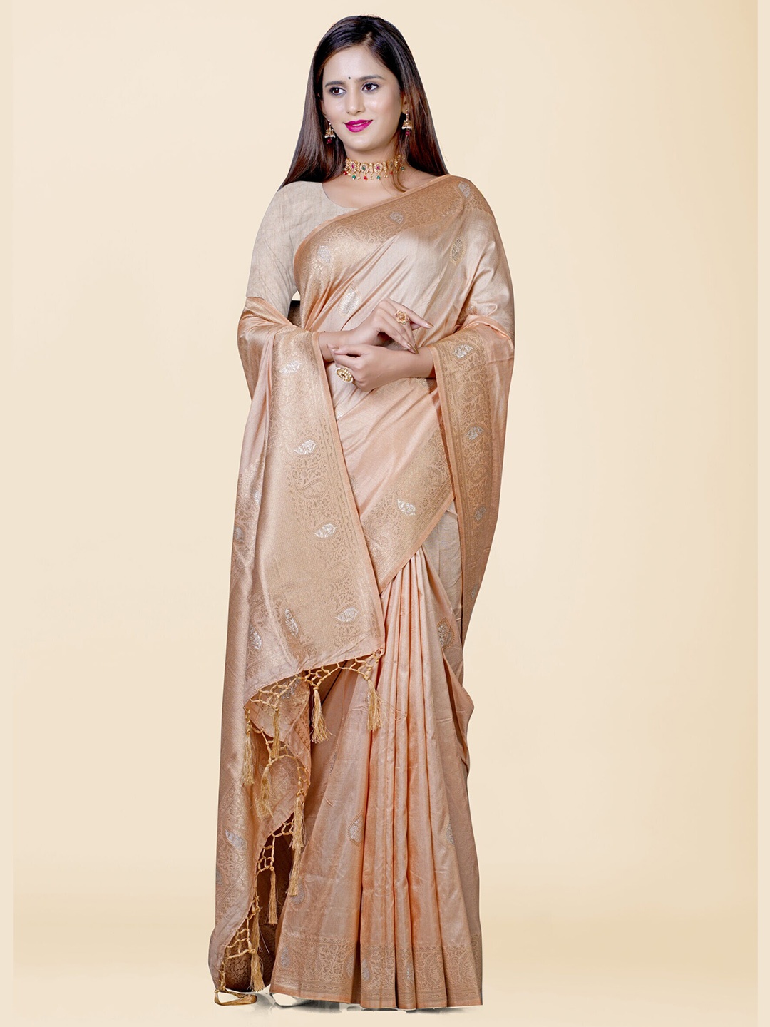

KAJREE Woven Design Zari Uppada Saree, Cream