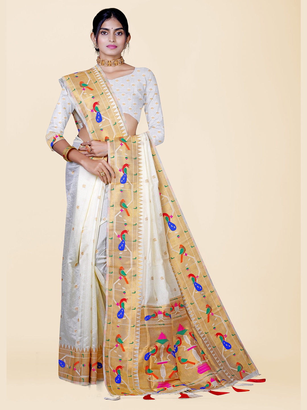 

KAJREE Woven Design Zari Silk Blend Paithani Saree, Off white