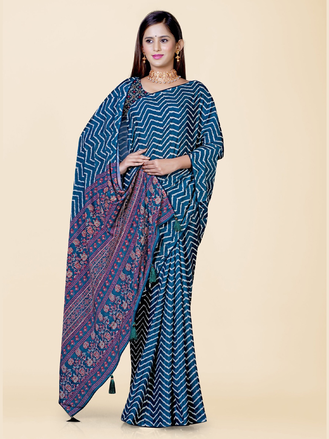 

KAJREE Striped Silk Cotton Baluchari Saree, Teal