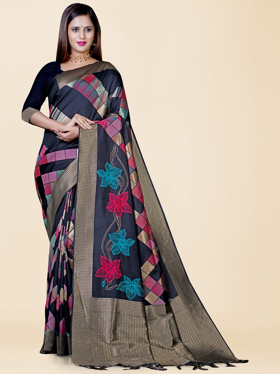 

KAJREE Zari Pure Silk Maheshwari Saree, Black