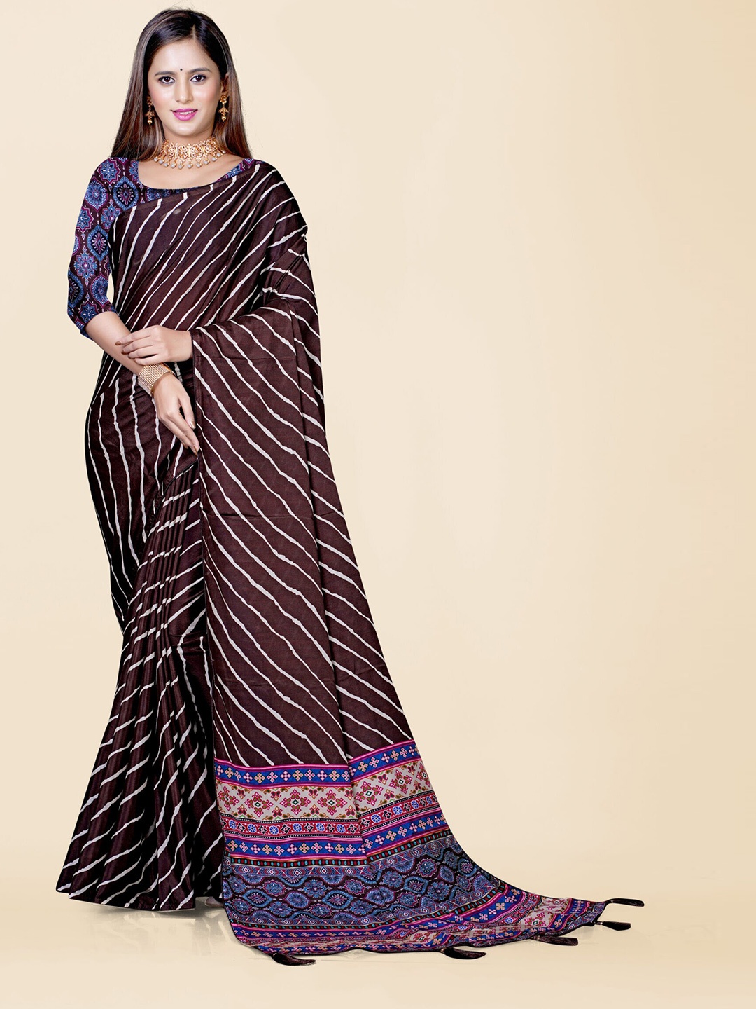 

KAJREE Leheriya Silk Cotton Baluchari Saree, Brown