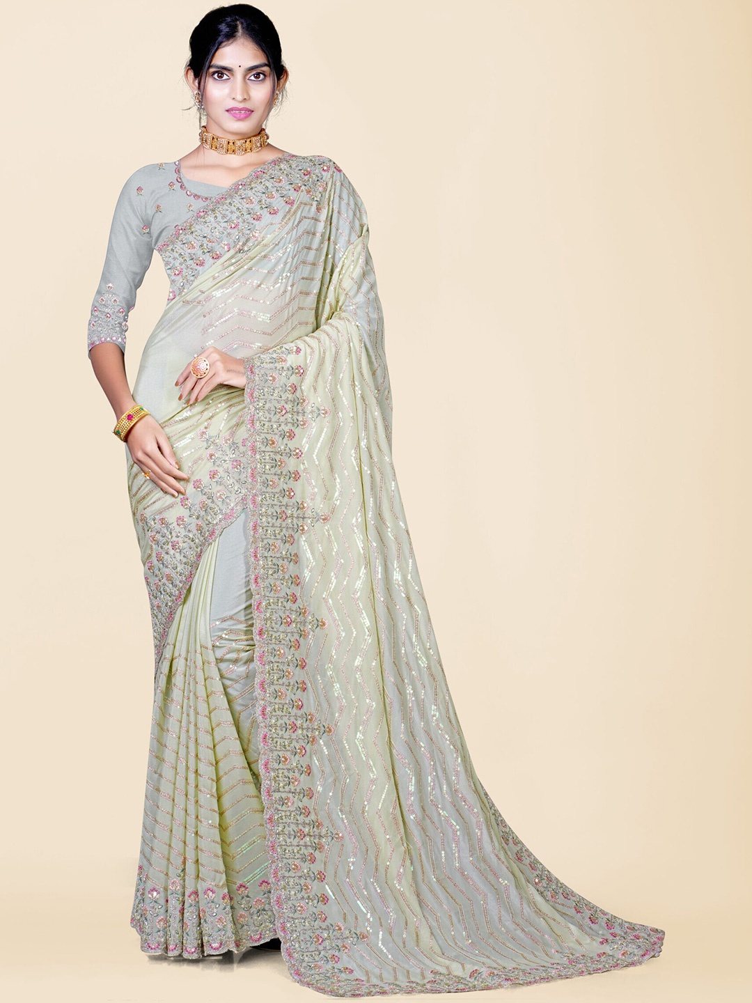

KAJREE Embroidered Pure Linen Tussar Saree, Green
