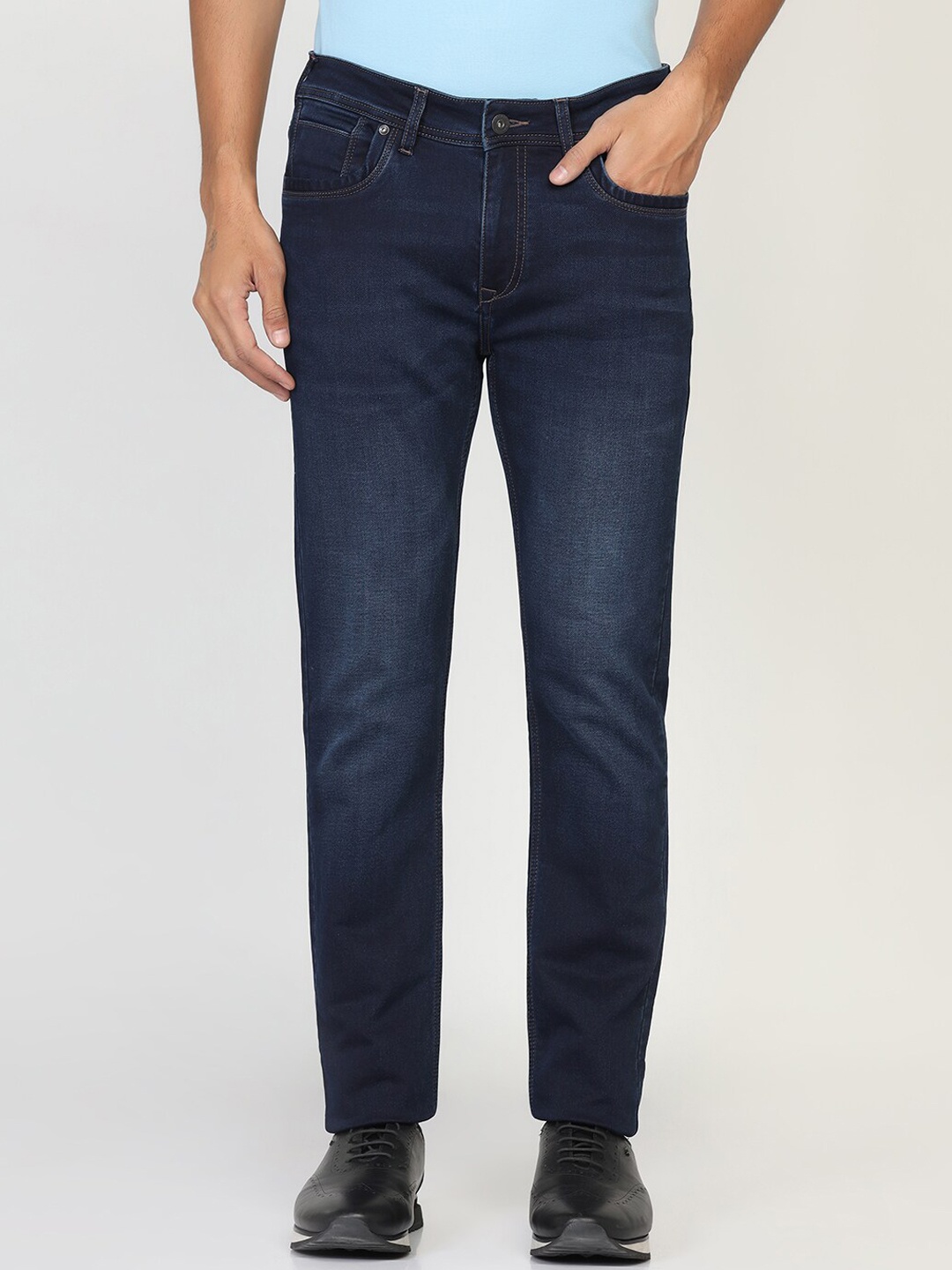 

Blackberrys Men Skinny Fit Low-Rise Light Fade Stretchable Jeans, Blue