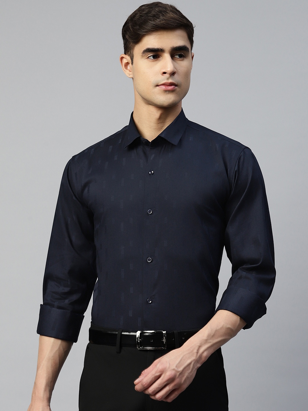 

MANQ Men Smart Solid Regular Fit Formal Shirt, Navy blue