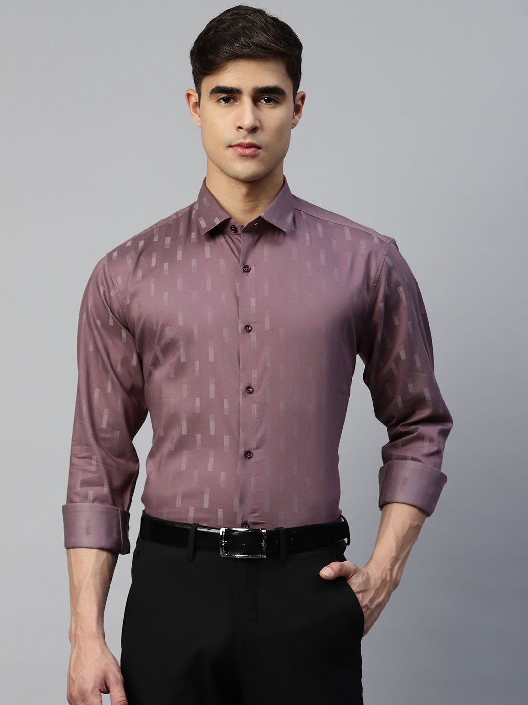 

MANQ Men Smart Solid Regular Fit Formal Shirt, Purple