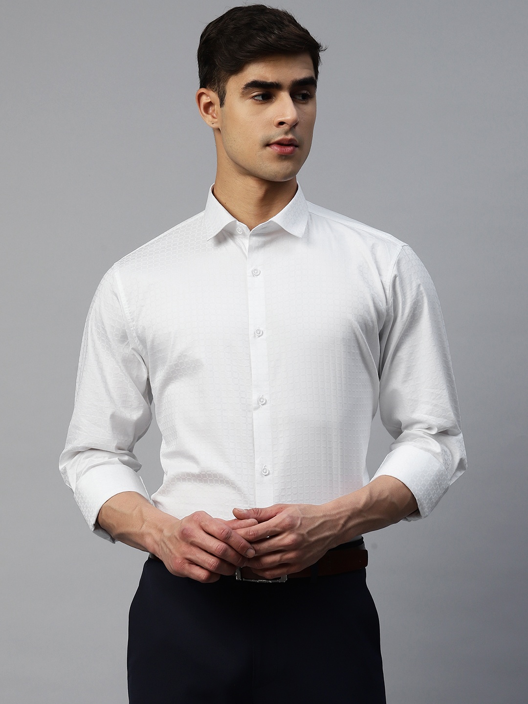 

MANQ Men Smart Solid Regular Fit Formal Shirt, White