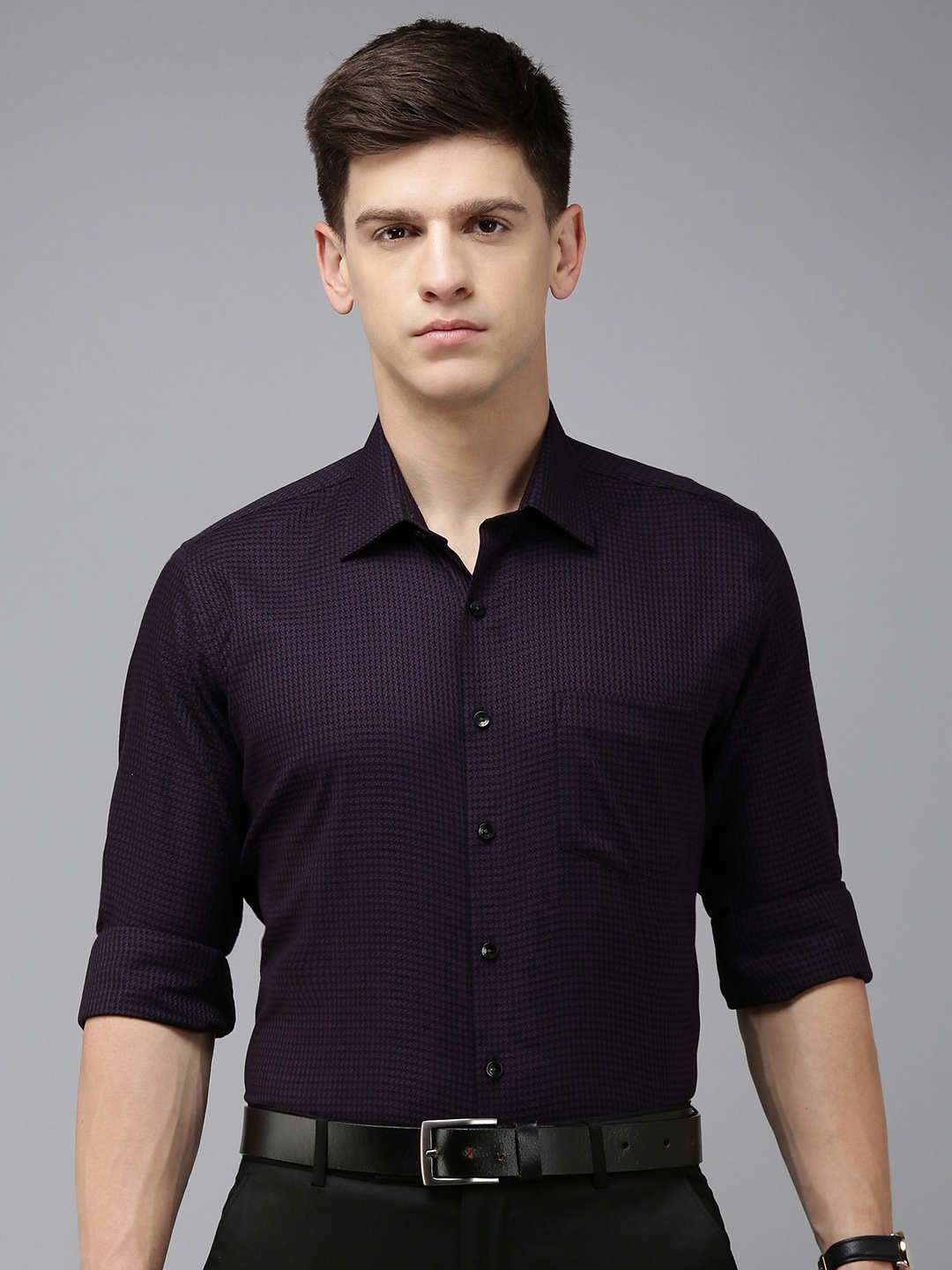 

Van Heusen Slim Fit Pure Cotton Formal Shirt, Purple