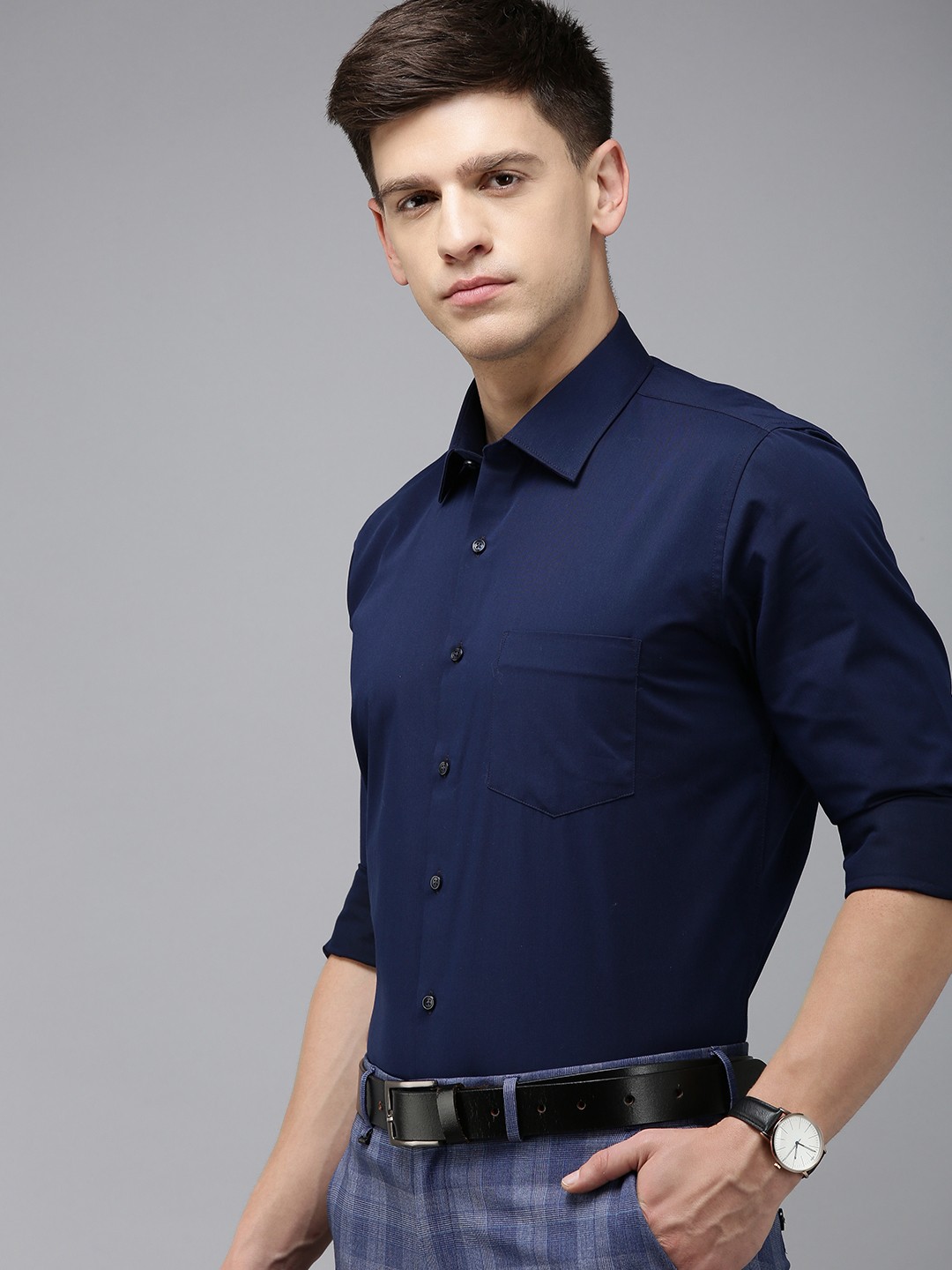 

Van Heusen Slim Fit Formal Shirt, Navy blue