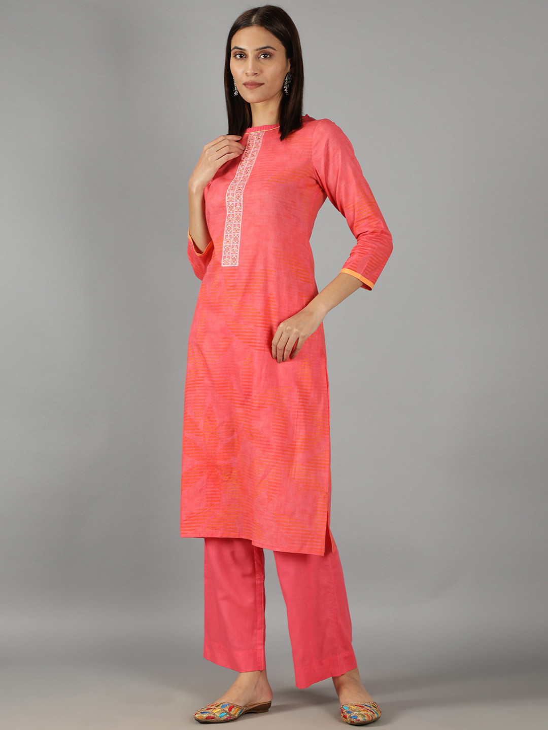 

BARARA ETHNIC Women Ethnic Motifs Printed Pure Cotton Kurta with Palazzos & With Dupatta, Pink
