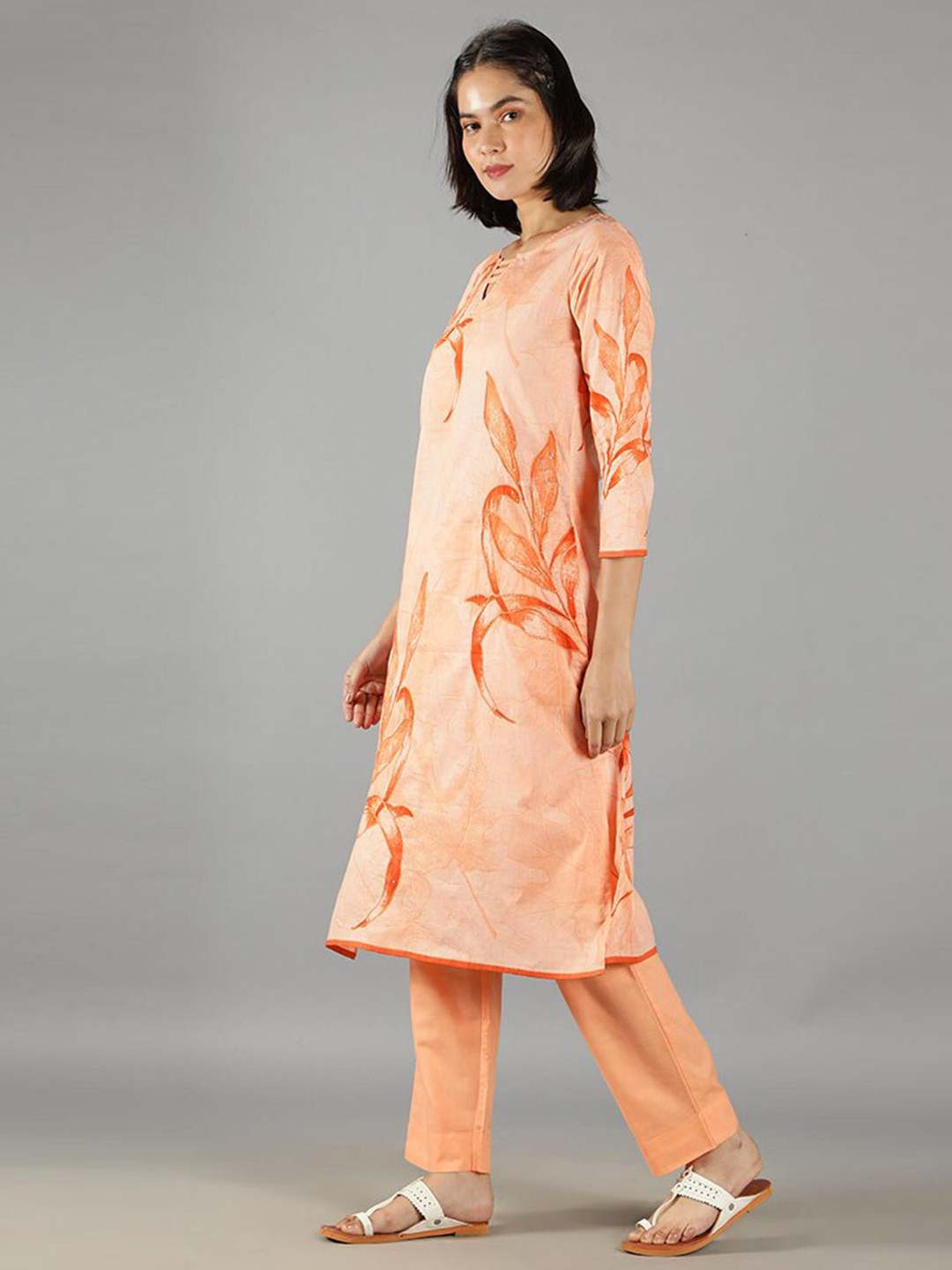 

BARARA ETHNIC Women Pure Cotton Floral Printed Kurta with Trousers & Dupatta, Orange