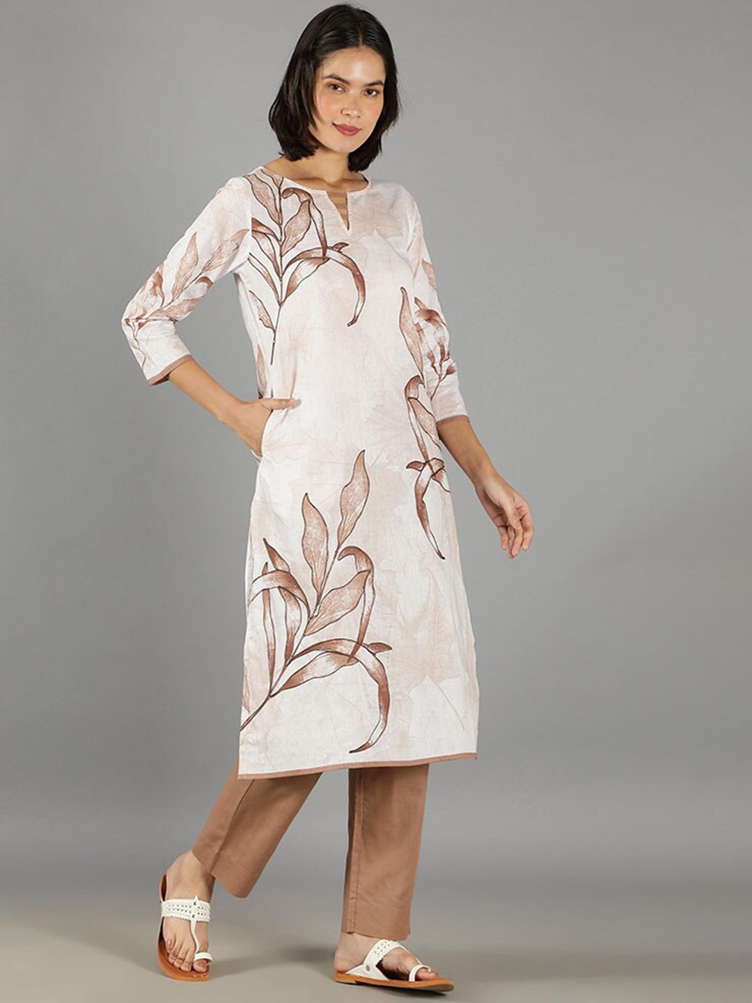

BARARA ETHNIC Women Floral Printed Pure Cotton Kurta with Trousers & Dupatta, Brown