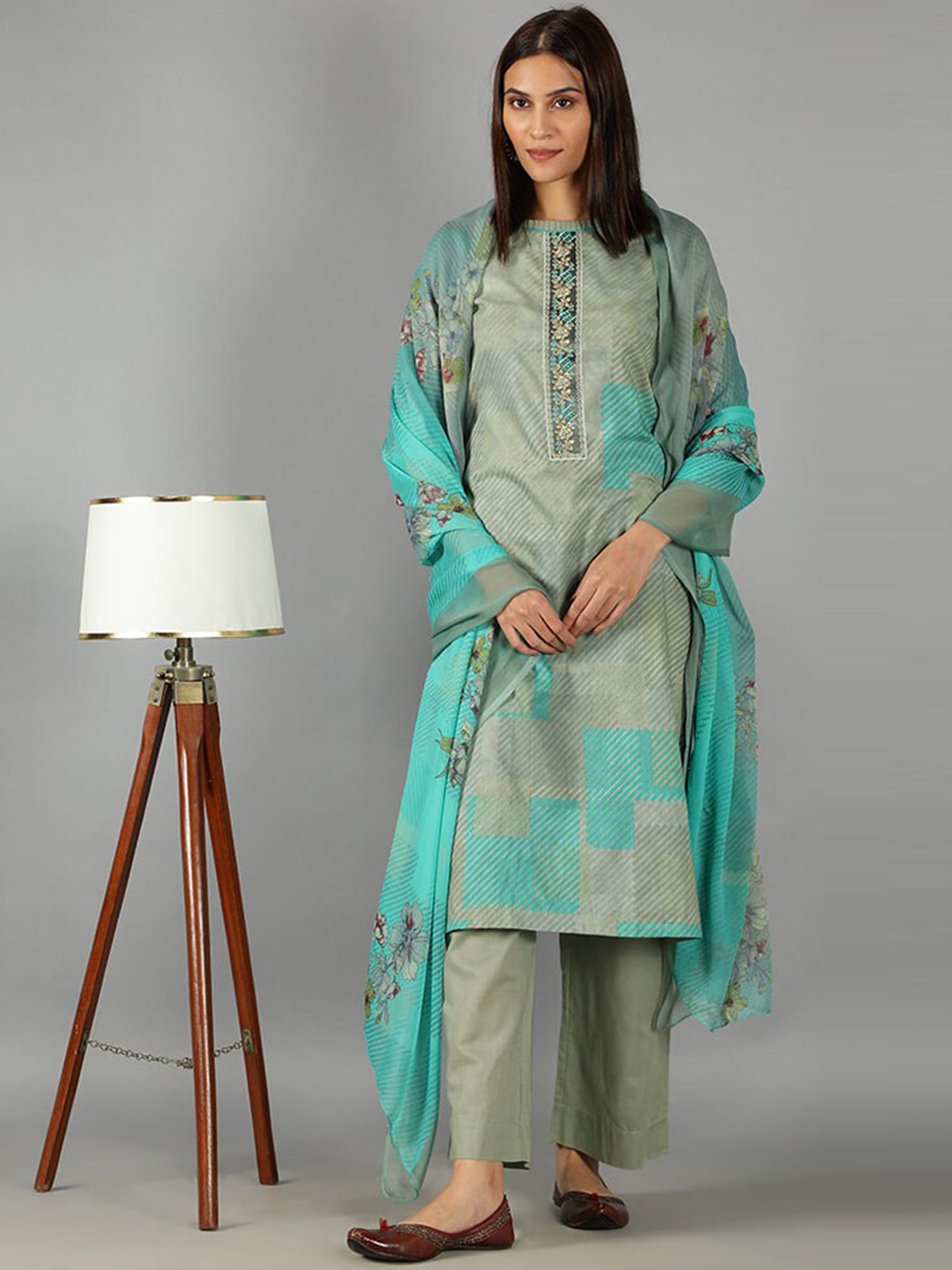 

BARARA ETHNIC Women Striped Pure Cotton Kurta with Trousers & Dupatta, Green