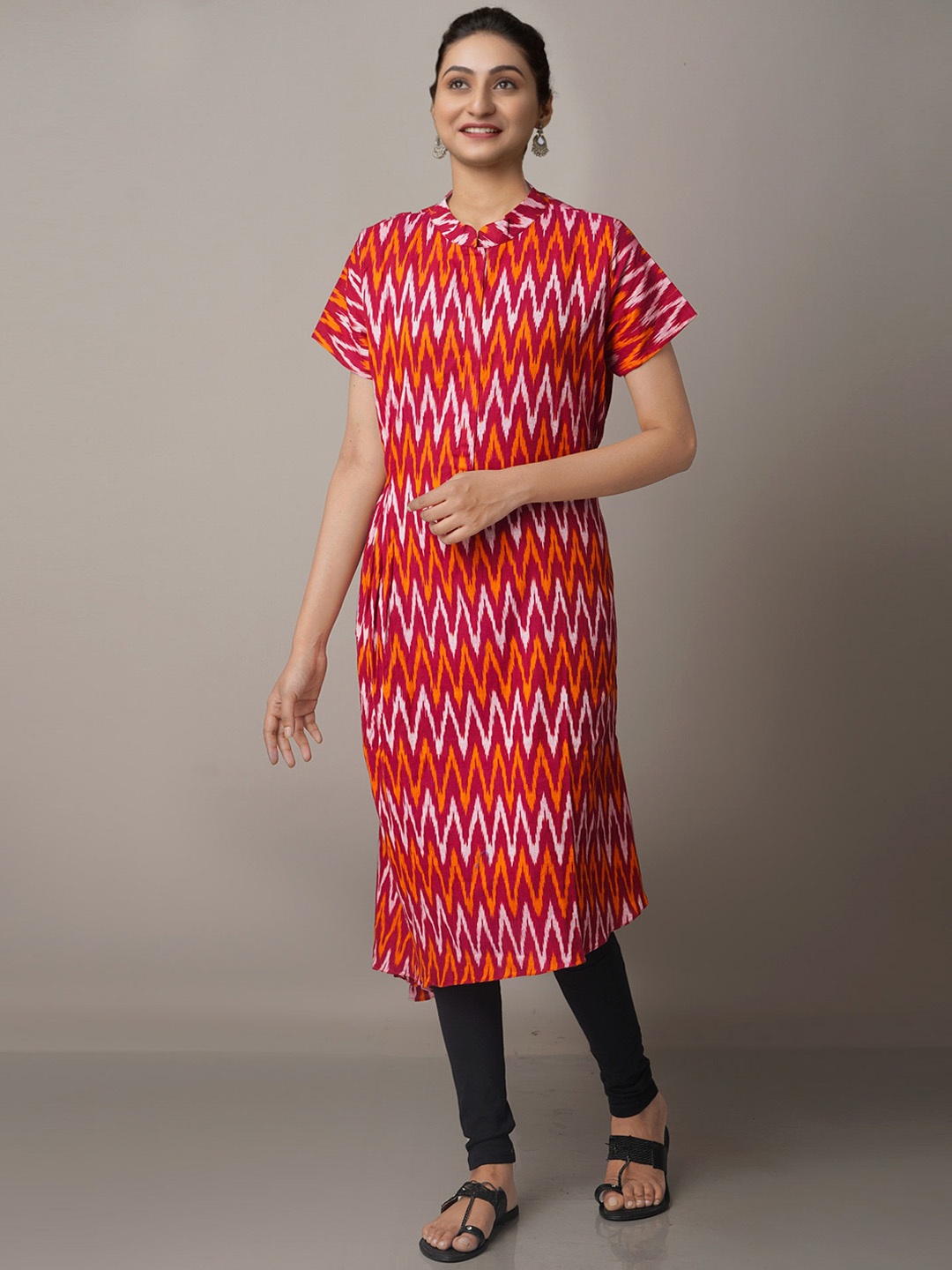 

Unnati Silks Women Chevron Printed Handloom Cotton Kurta, Maroon