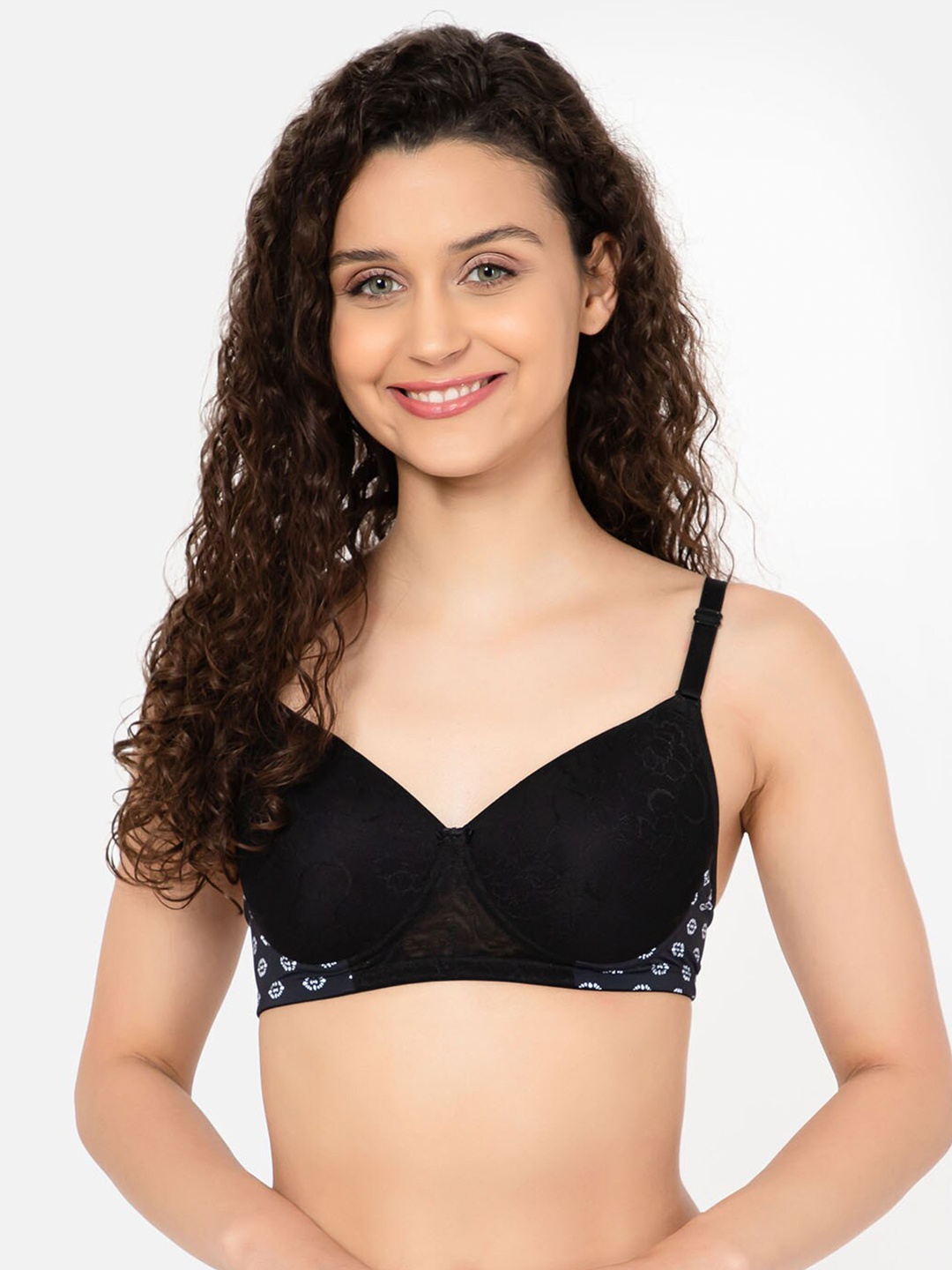 

Clovia Padded Non-Wired Full Cup Self-Patterned Multiway Bra, Black