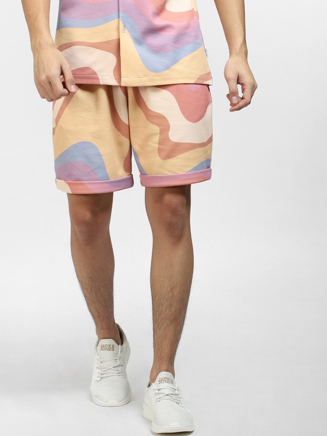 

Jack & Jones Men Colourblocked Cotton High-Rise Shorts, Pink