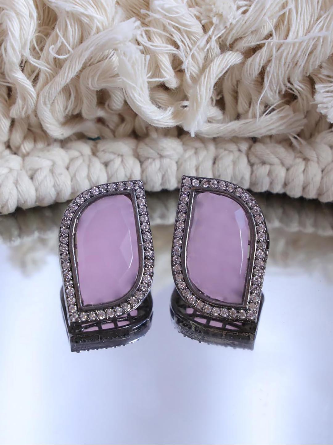 

Ozanoo Silver-Plated Classic Studs Earrings, Purple