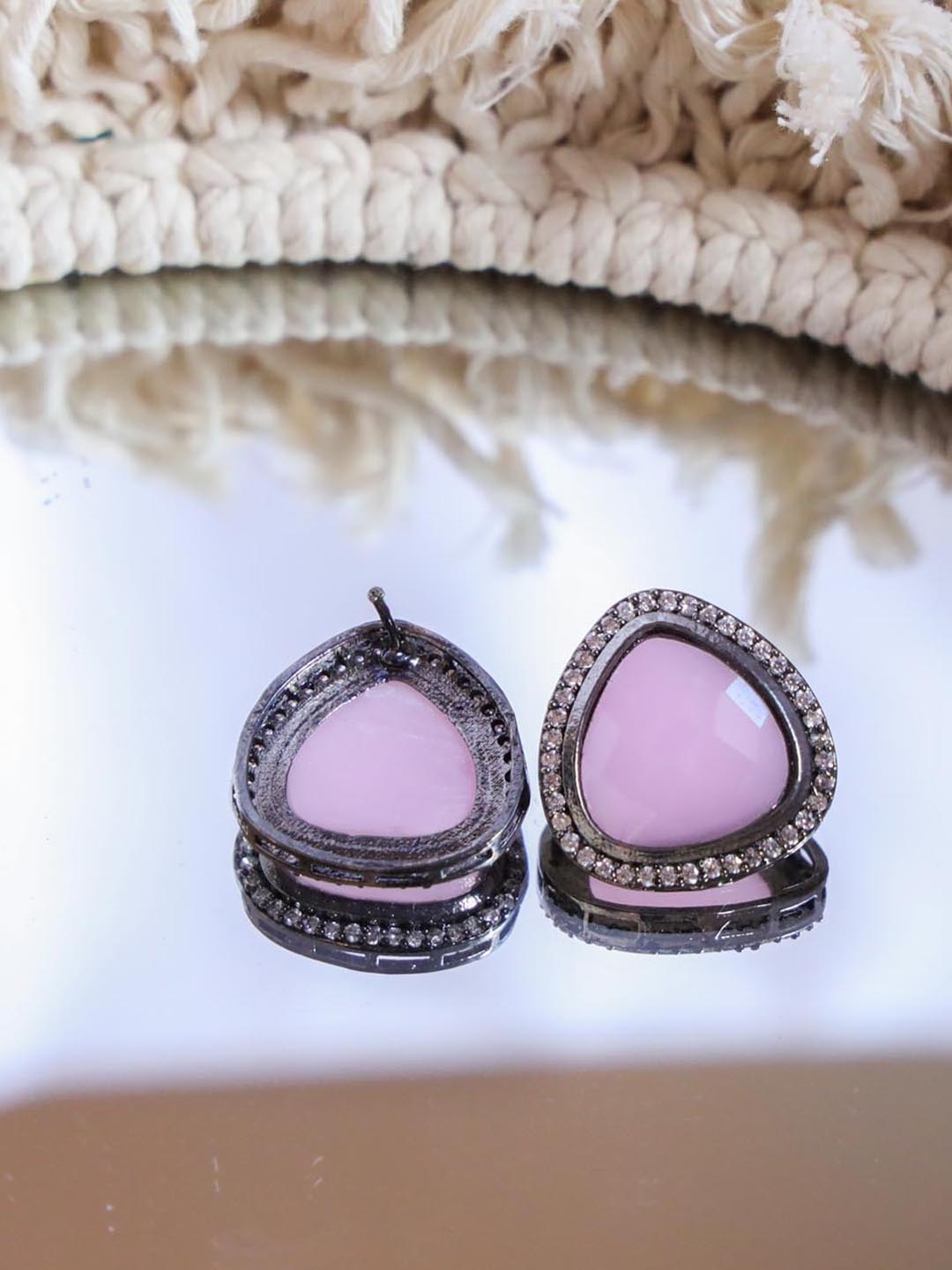 

Ozanoo Classic Studs Earrings, Pink