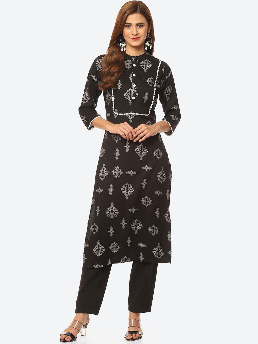 

Kurti's by Menka Ethnic Motifs Printed Gotta Patti Kurta, Black
