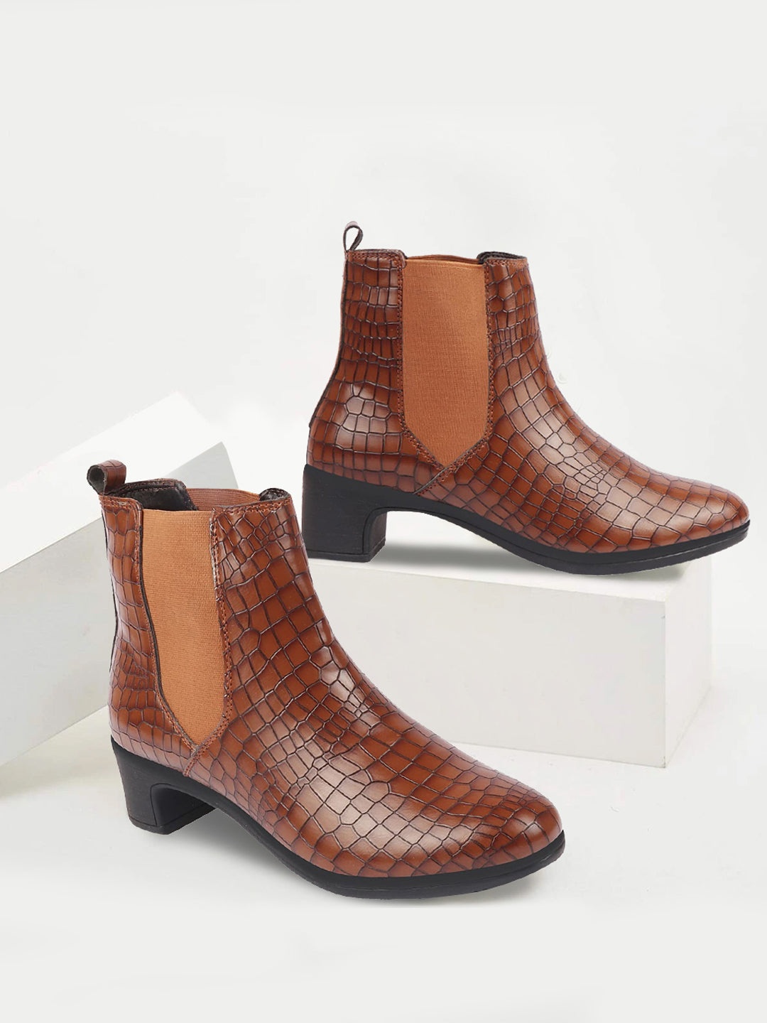 

FAUSTO Women Textured Heeled Chelsea Boots, Brown