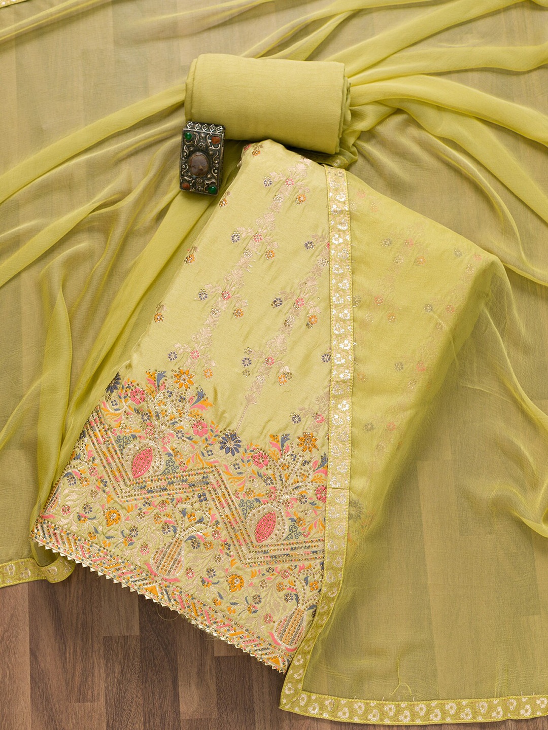 

Koskii Unstitched Dress Material, Green