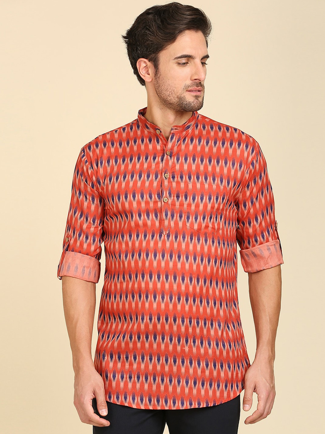 

RAJUBHAI HARGOVINDAS Men Geometric Printed Cotton Kurta, Red