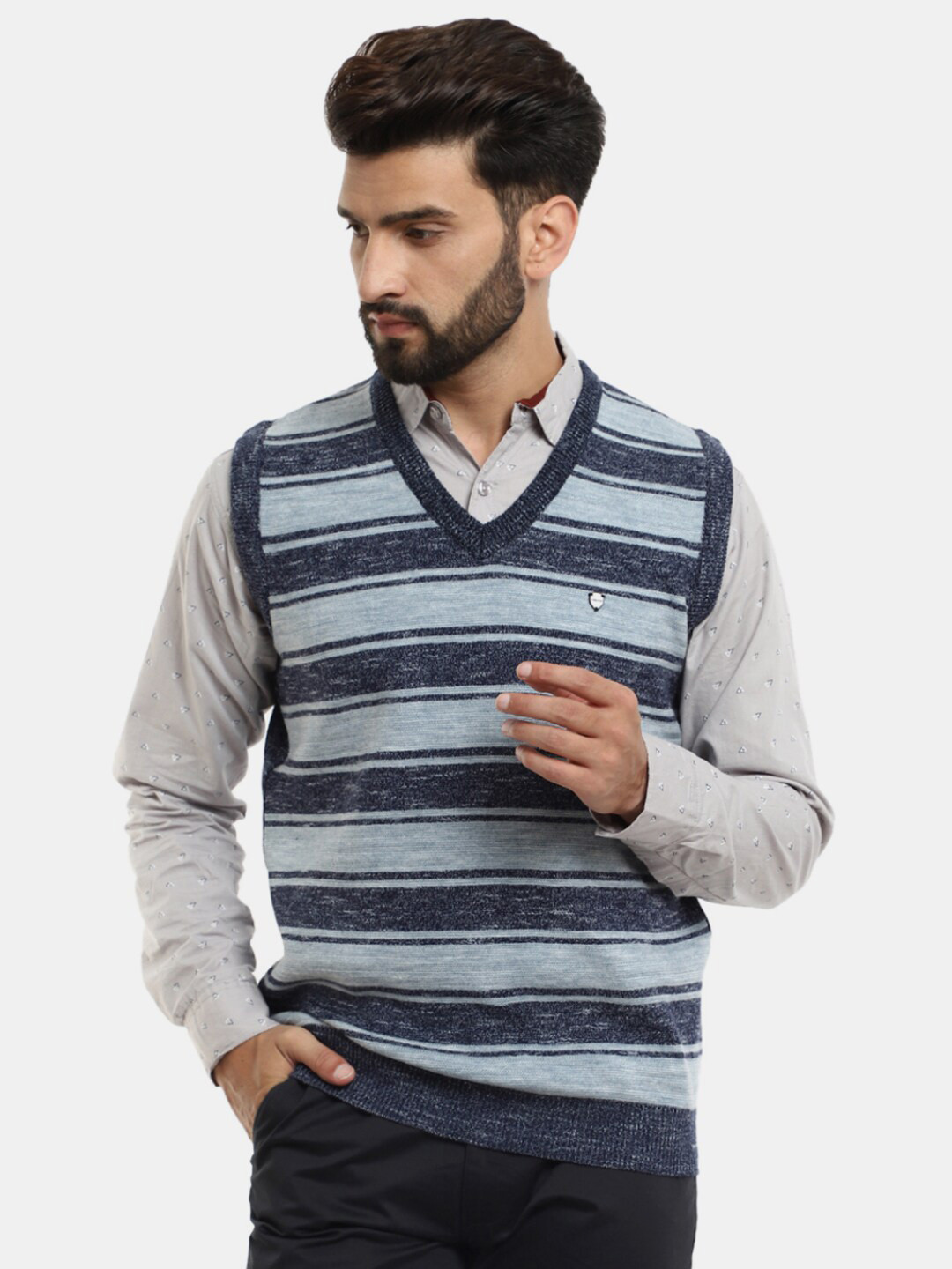 

V-Mart Men Colourblocked Wool Sweatshirt, Navy blue