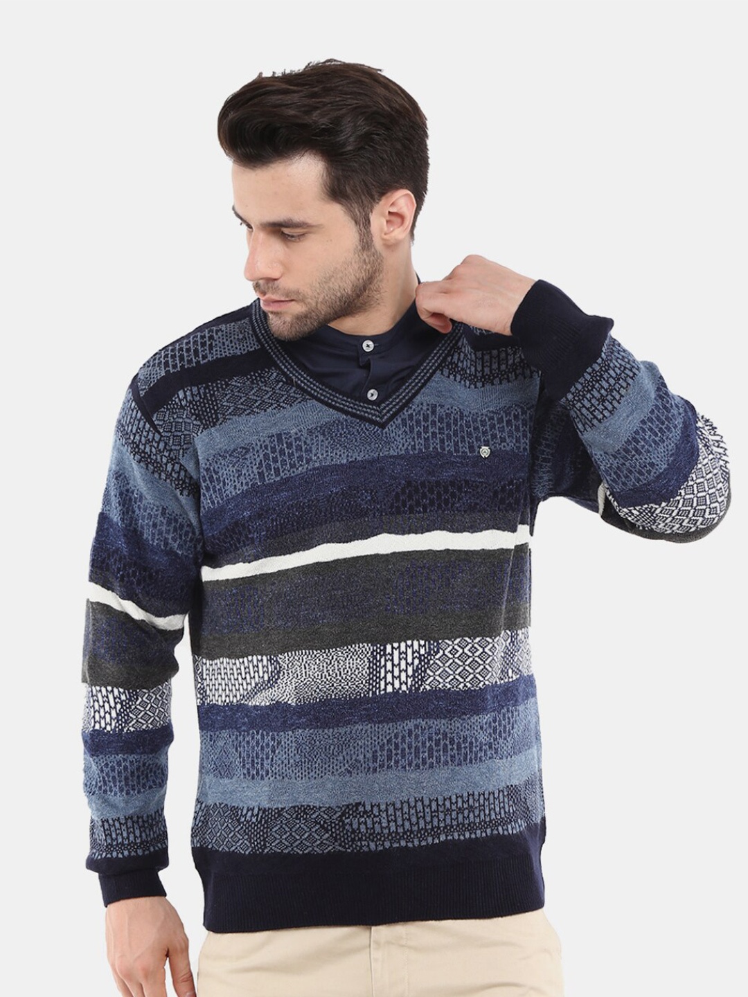 

V-Mart Men Striped V-Neck Pullover Wool Sweatshirt, Navy blue
