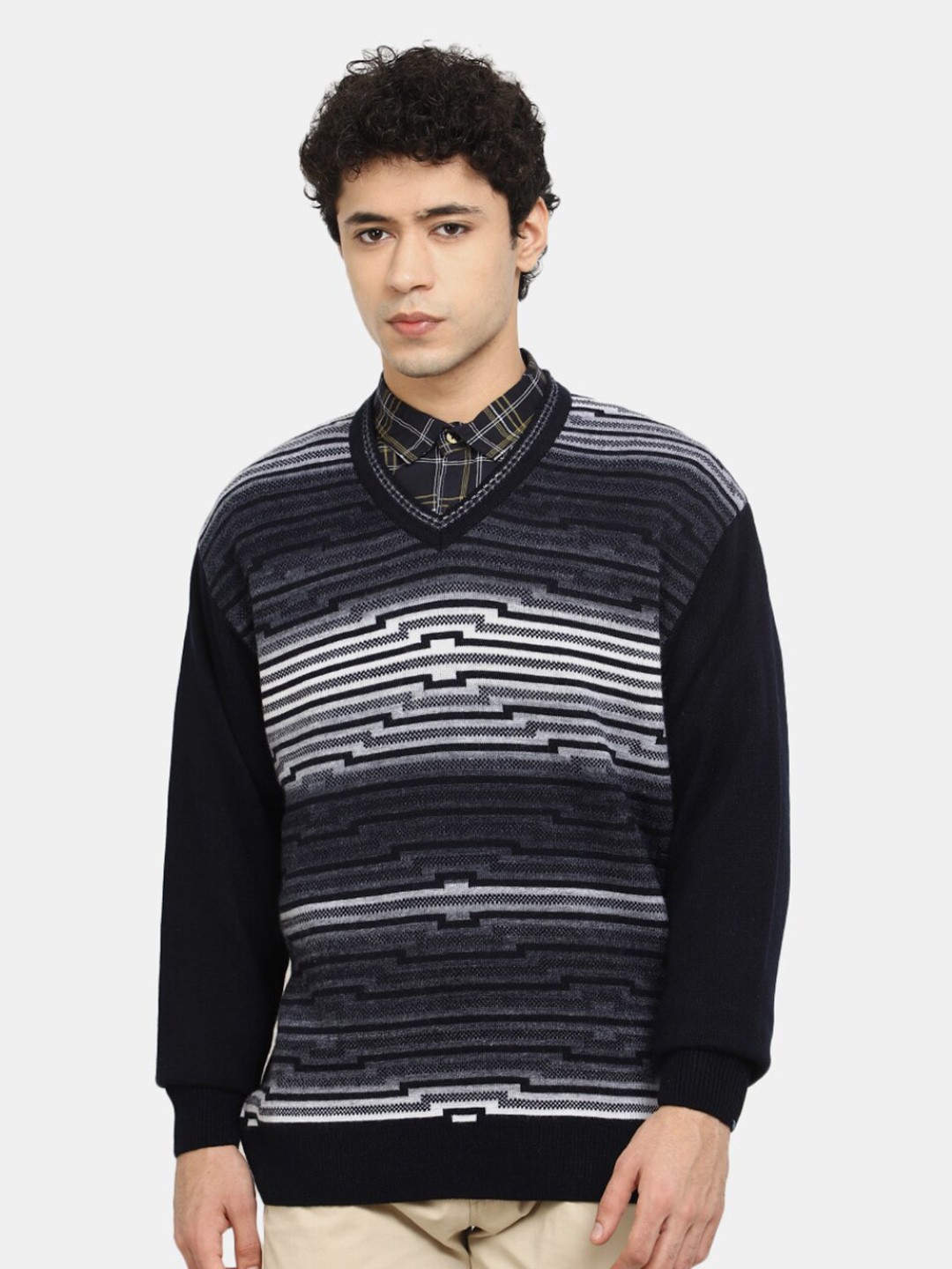 

V-Mart Men Striped Wool Sweatshirt, Navy blue