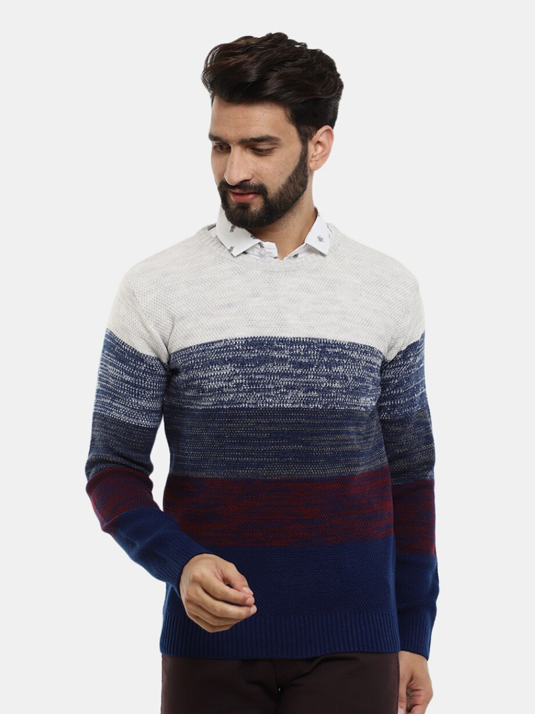 

V-Mart Men Round Neck Sweatshirt, Navy blue